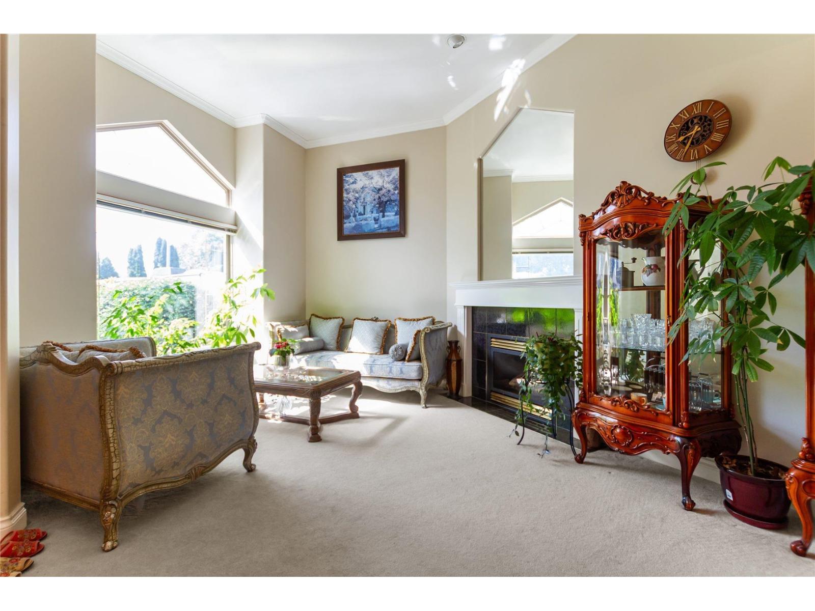 11167 160a Street Property Photo 3