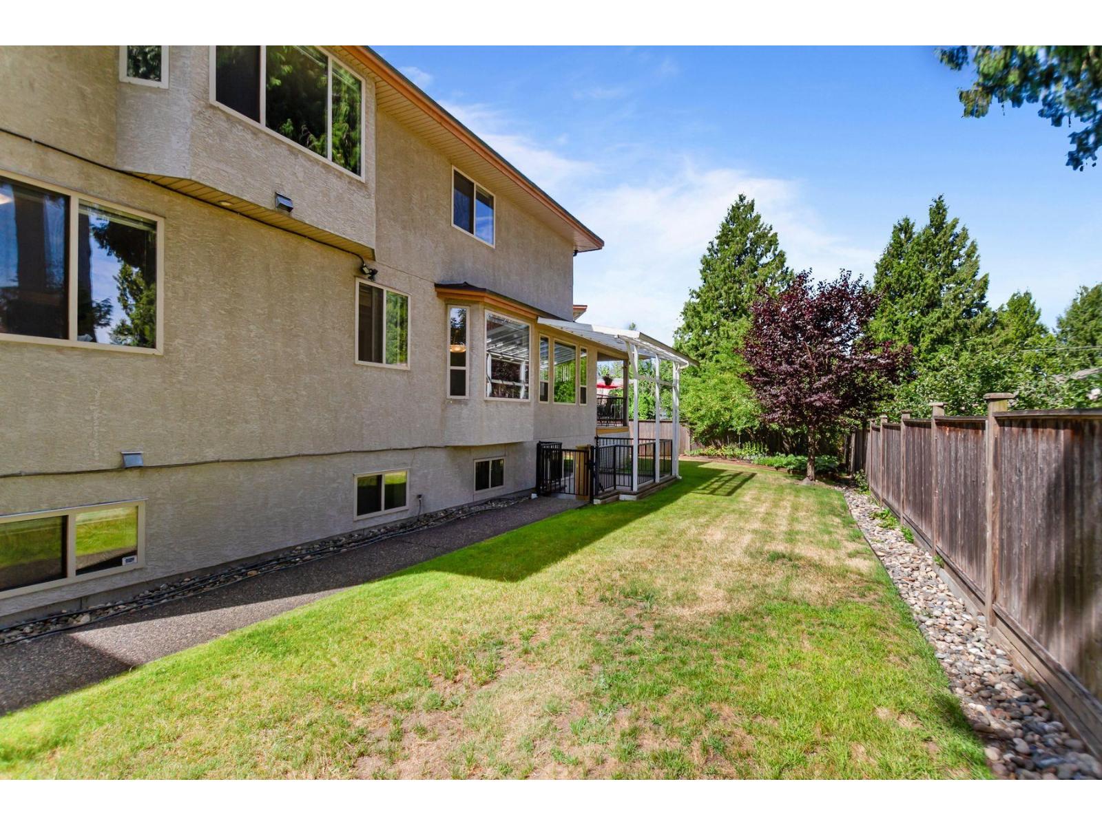 11167 160a Street Property Photo 40