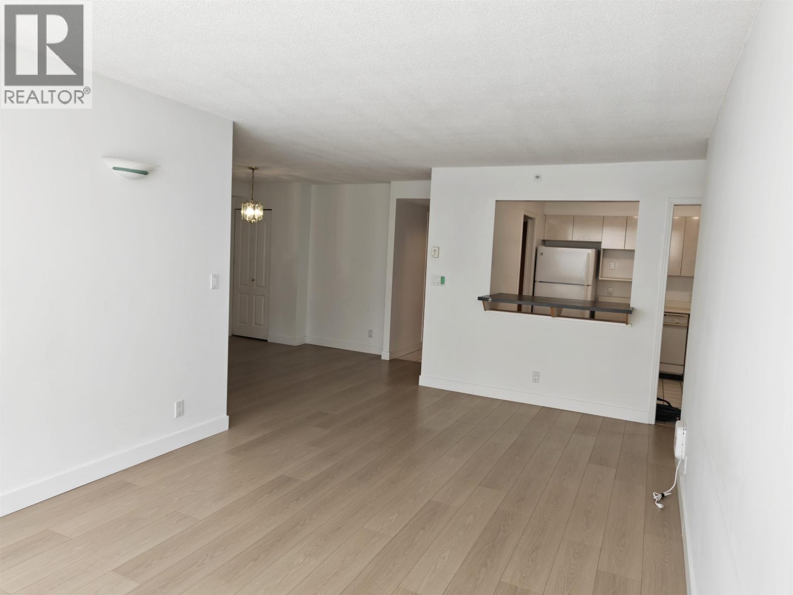 805 7995 Westminster Highway Property Photo 10