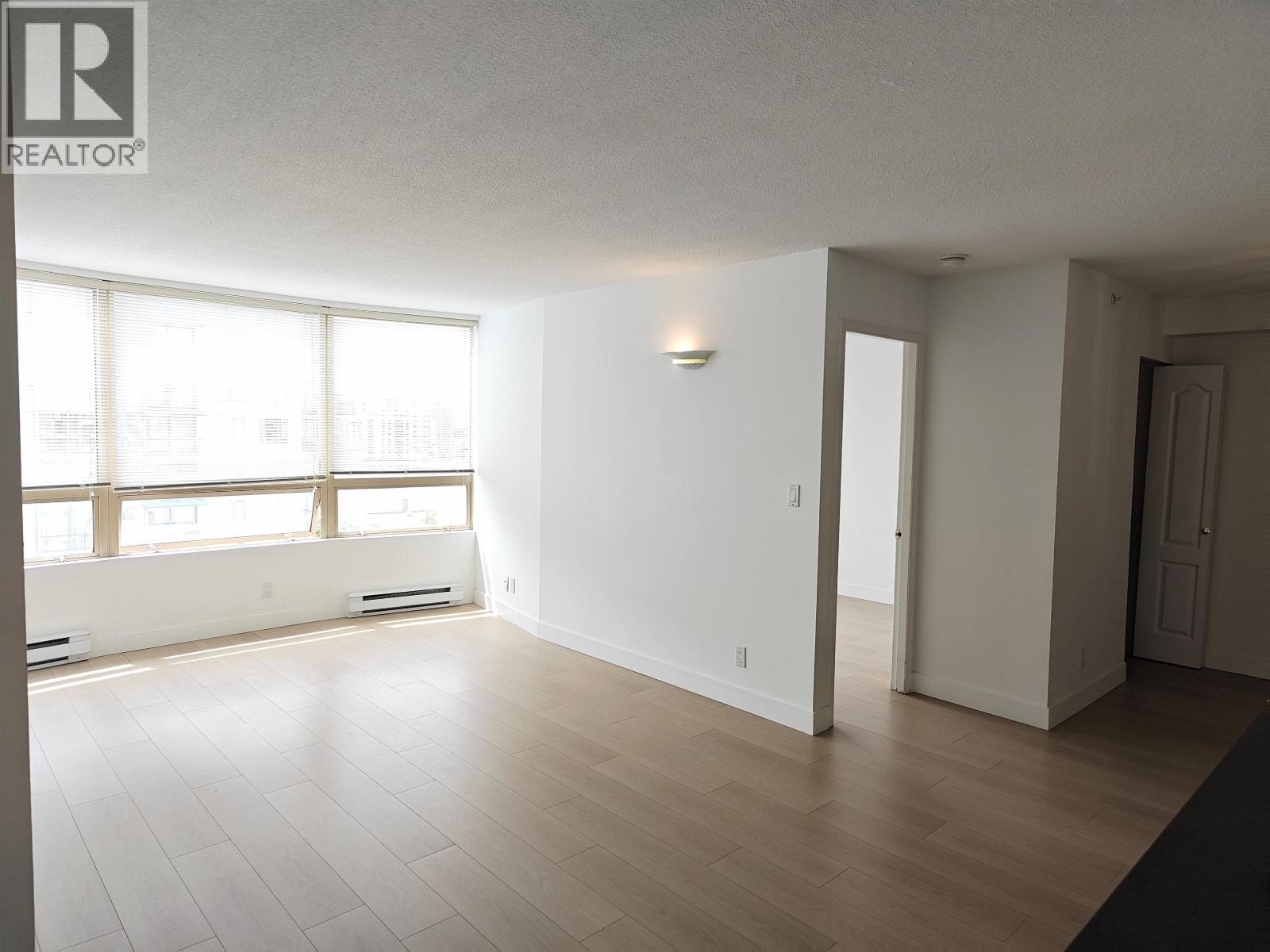 805 7995 Westminster Highway Property Photo 11