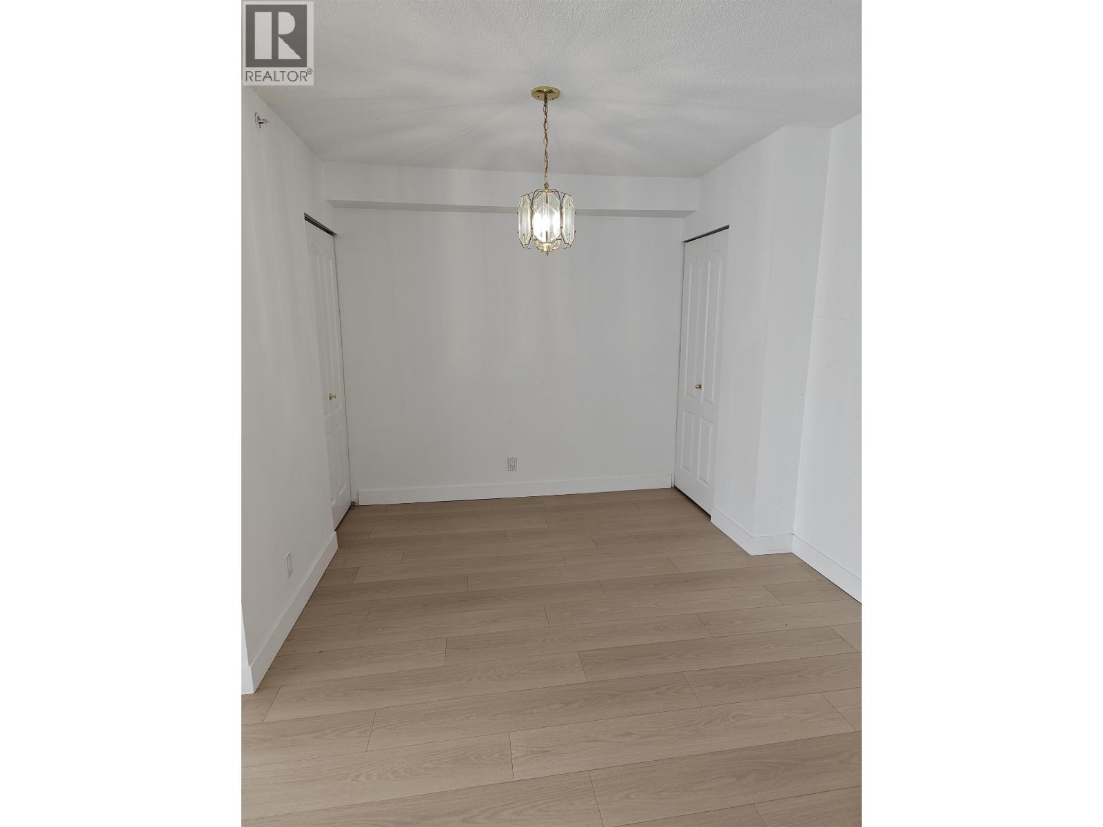 805 7995 Westminster Highway Property Photo 15