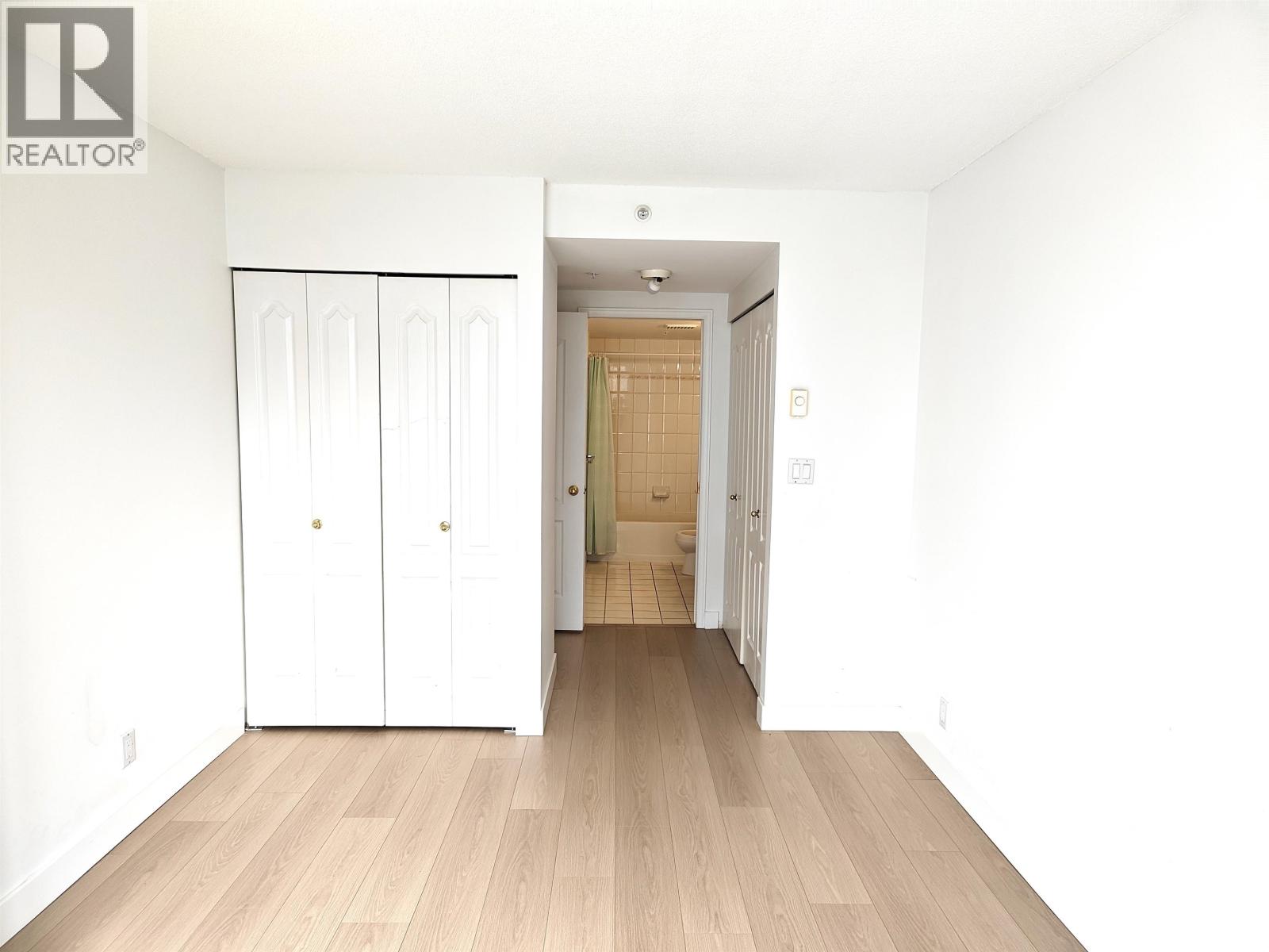 805 7995 Westminster Highway Property Photo 17