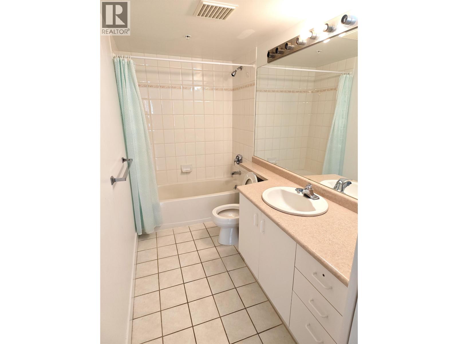805 7995 Westminster Highway Property Photo 18