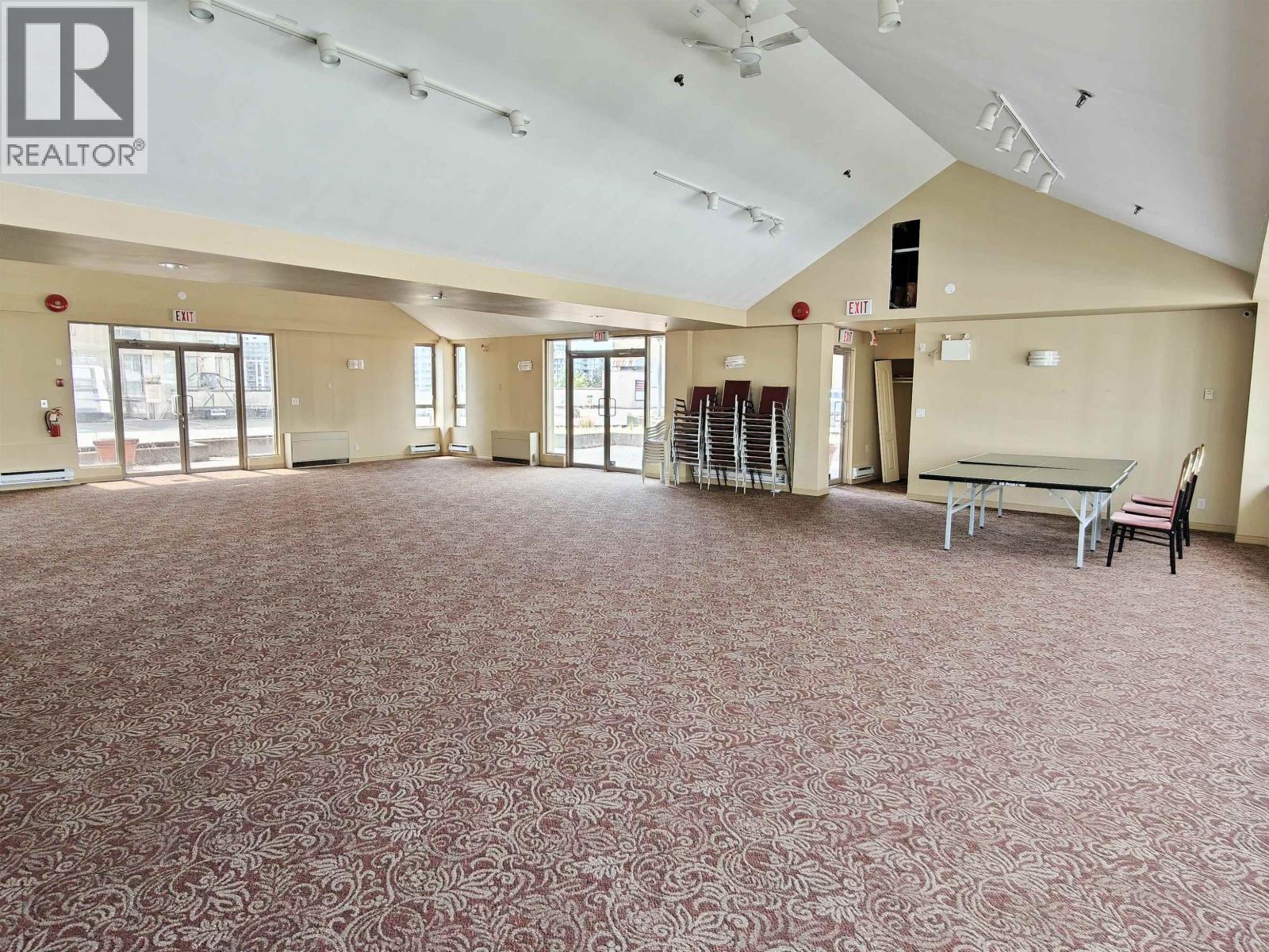 805 7995 Westminster Highway Property Photo 31