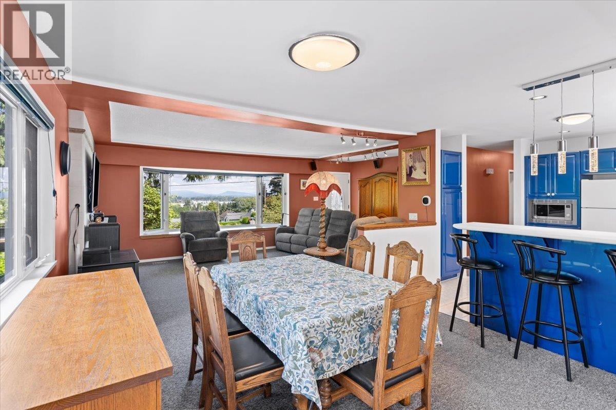 1866 Eastern Drive Property Photo 8