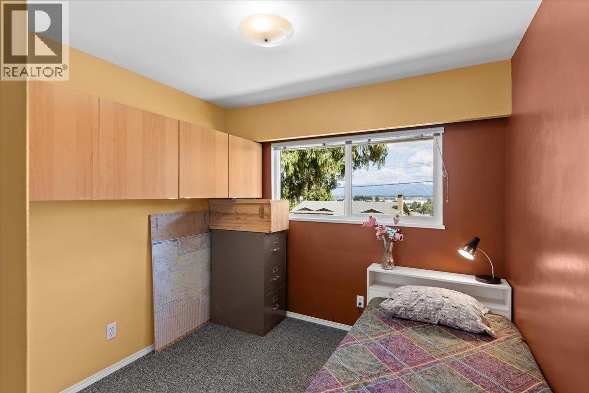 1866 Eastern Drive Property Photo 19