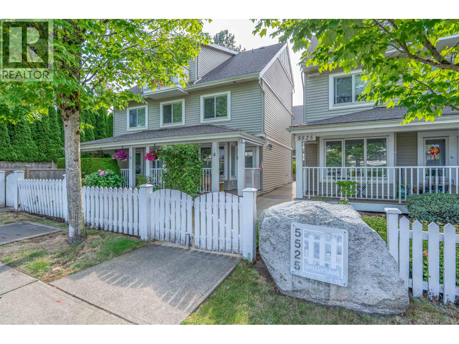 7 5525 Halley Avenue Property Photo 1
