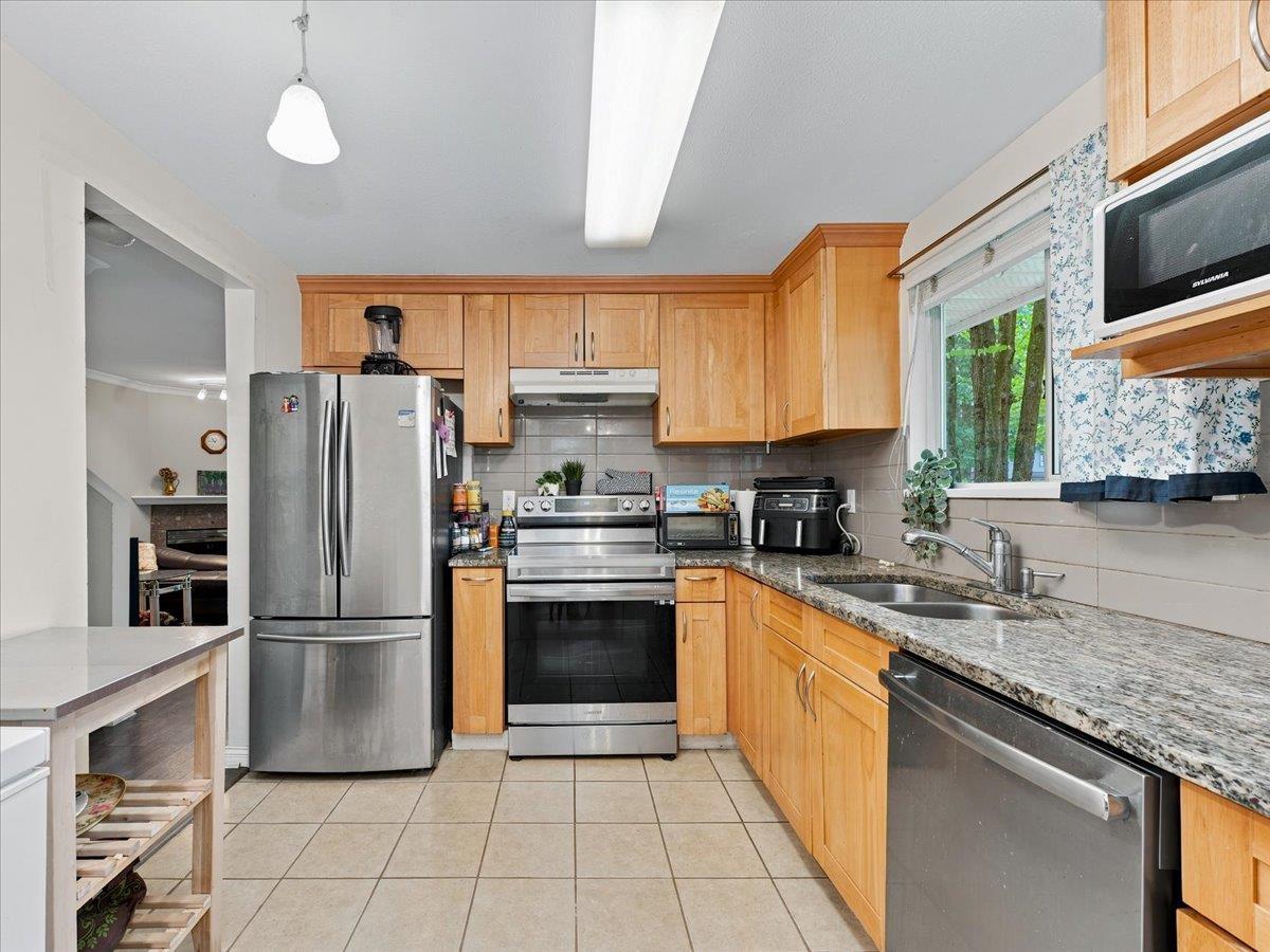14 9926 151 Street Property Photo 10