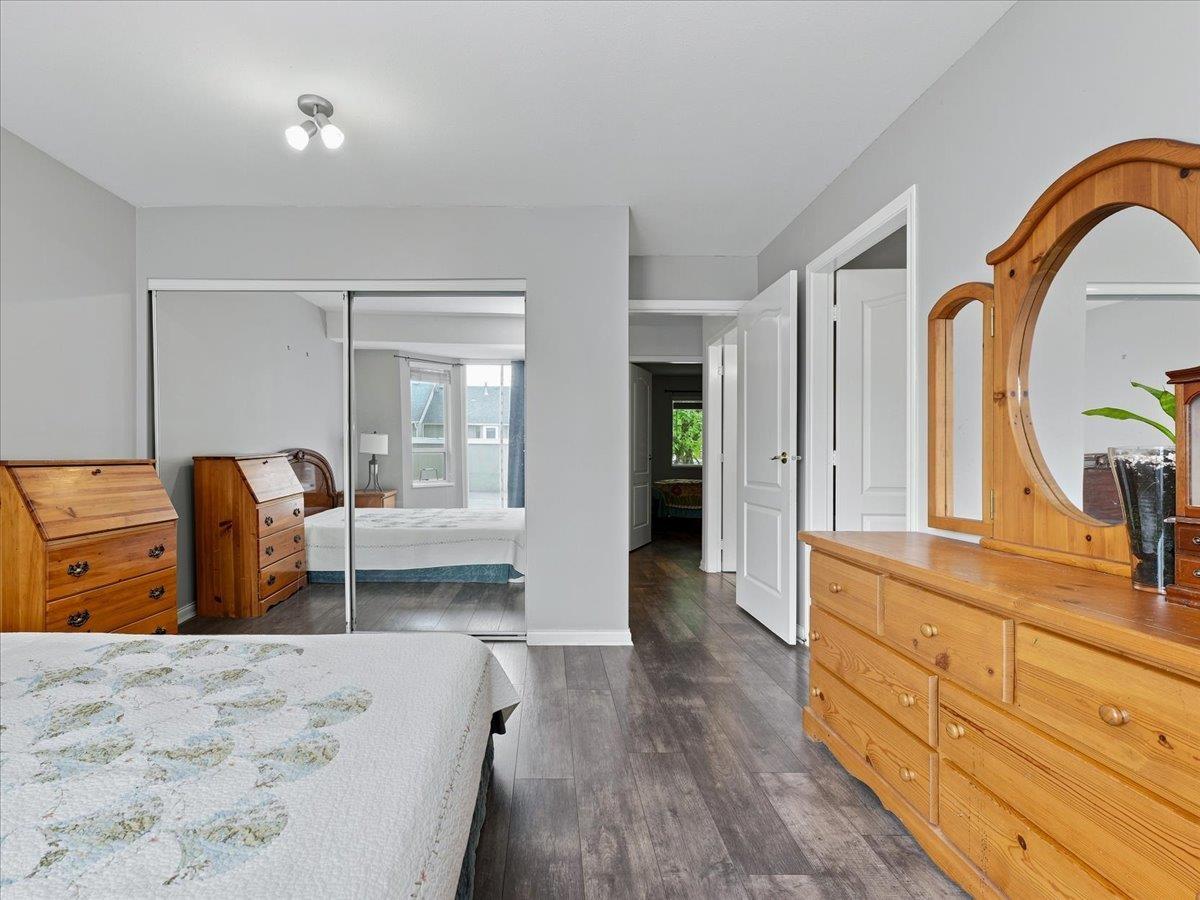 14 9926 151 Street Property Photo 18