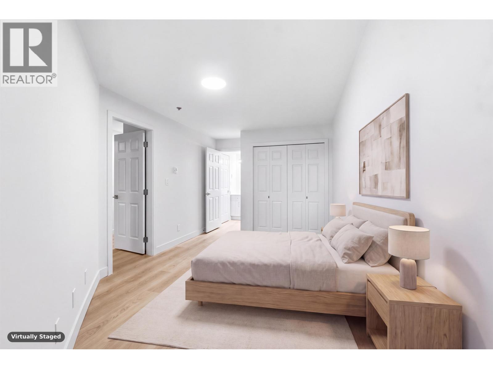 305 2928 Commercial Drive Property Photo 11