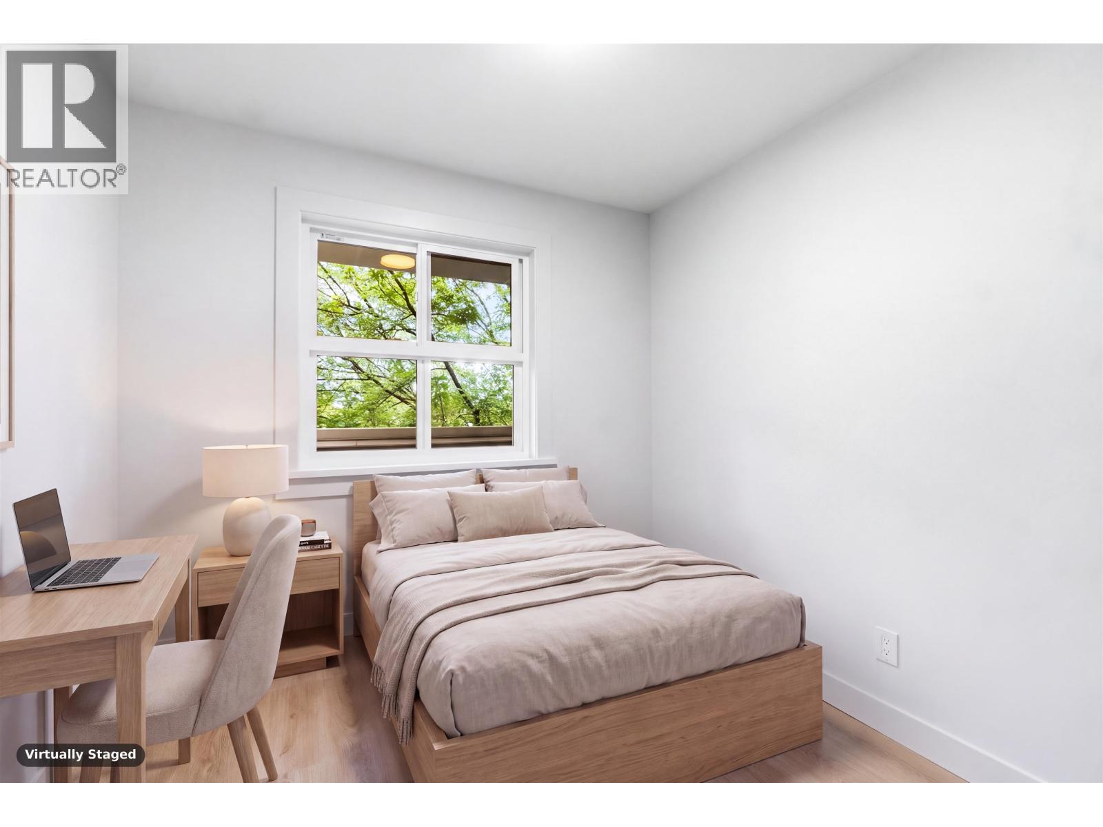 305 2928 Commercial Drive Property Photo 13