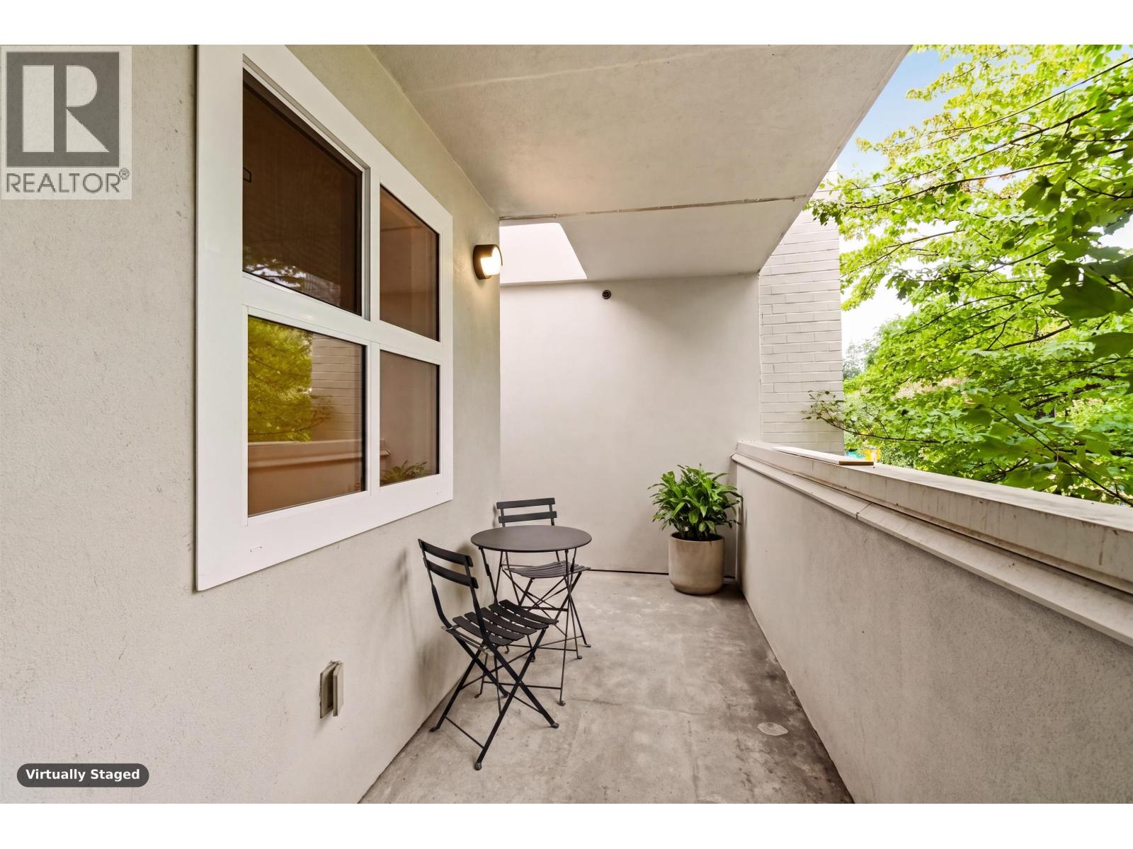 305 2928 Commercial Drive Property Photo 16
