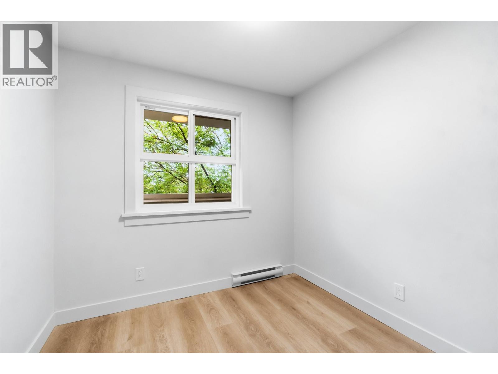 305 2928 Commercial Drive Property Photo 22