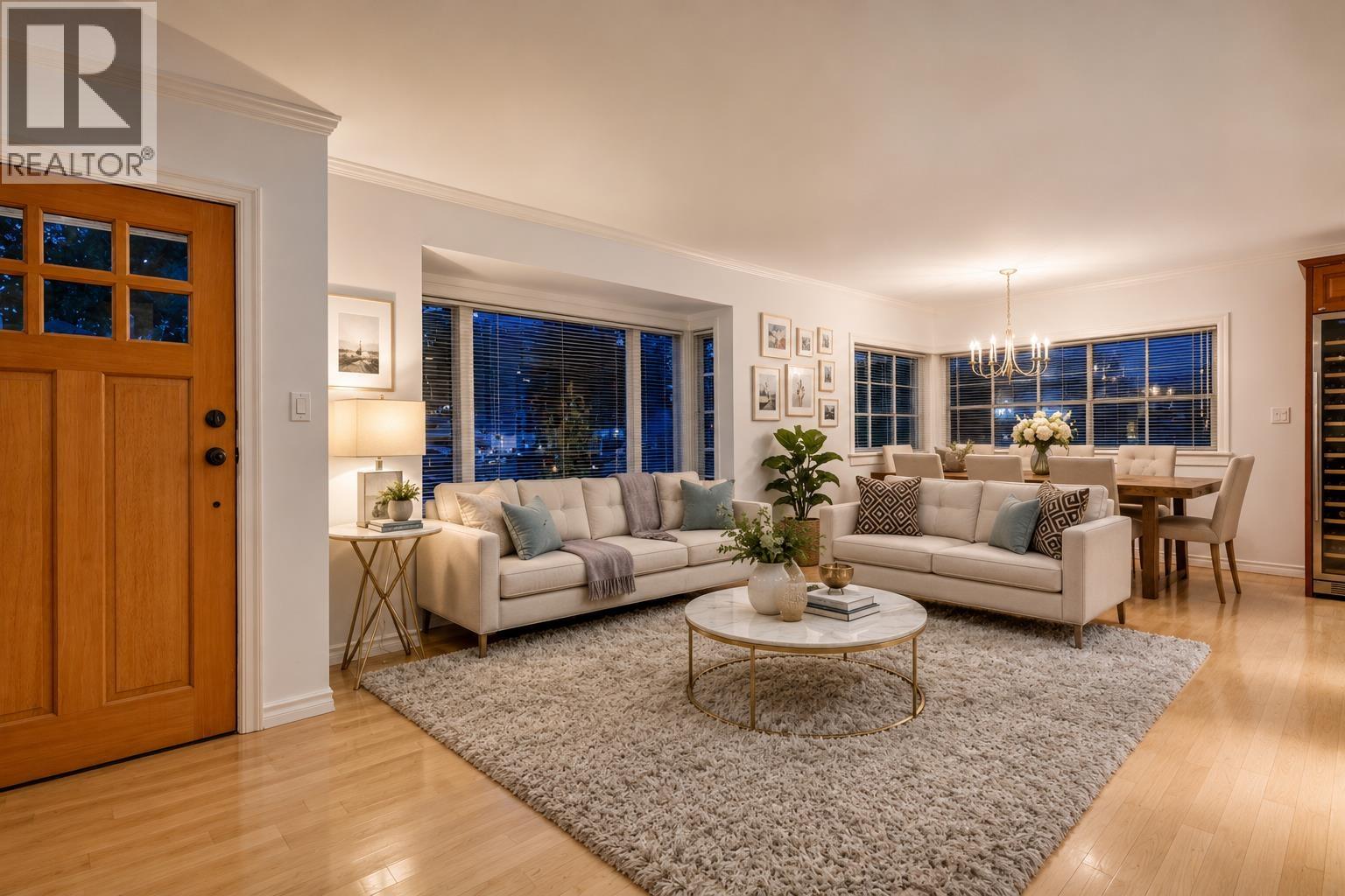 6431 Rosebery Avenue Property Photo 3