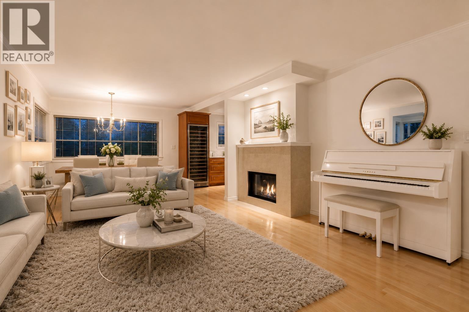 6431 Rosebery Avenue Property Photo 4