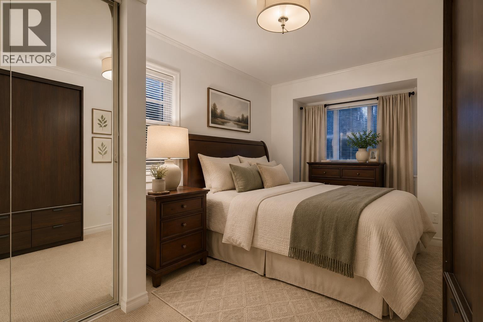 6431 Rosebery Avenue Property Photo 10