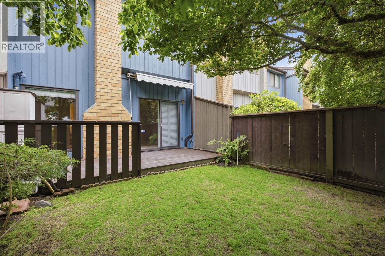 7 2990 Mariner Way Property Photo 13