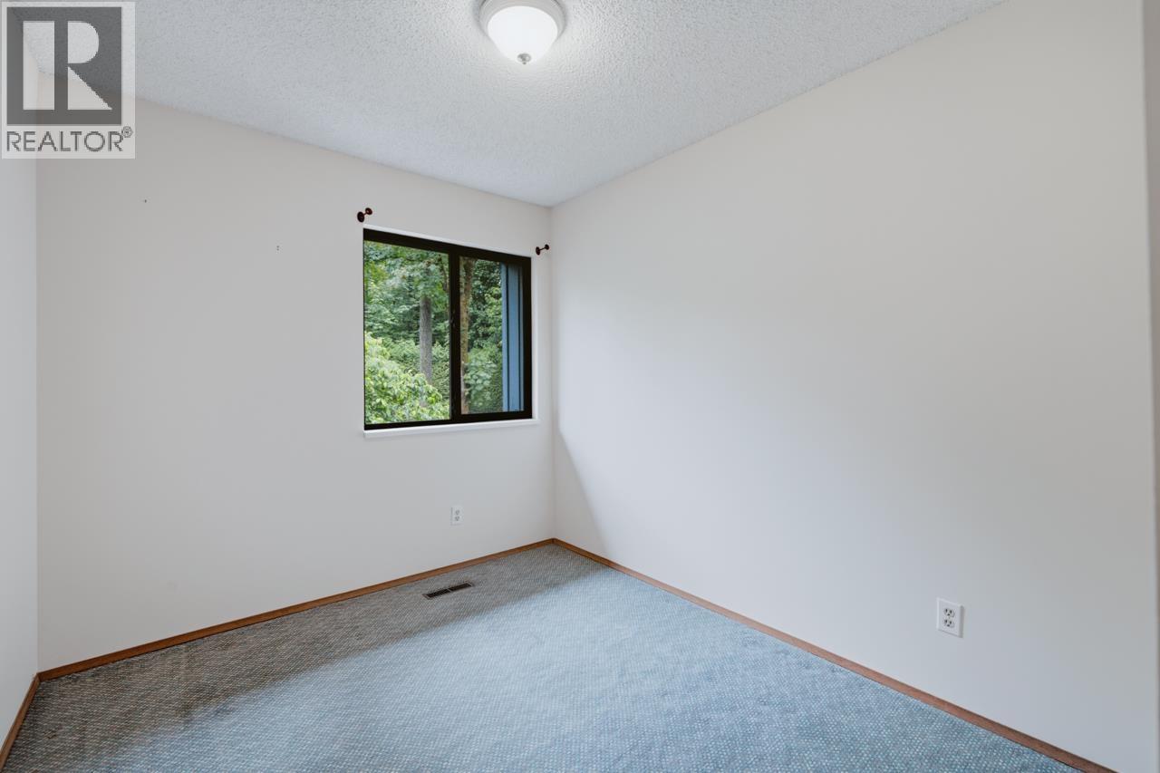 7 2990 Mariner Way Property Photo 24
