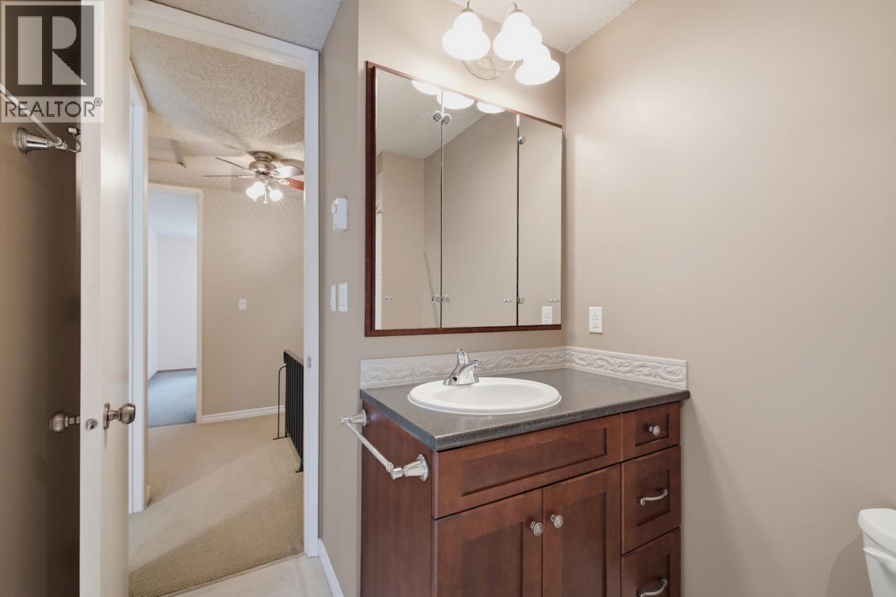 7 2990 Mariner Way Property Photo 29