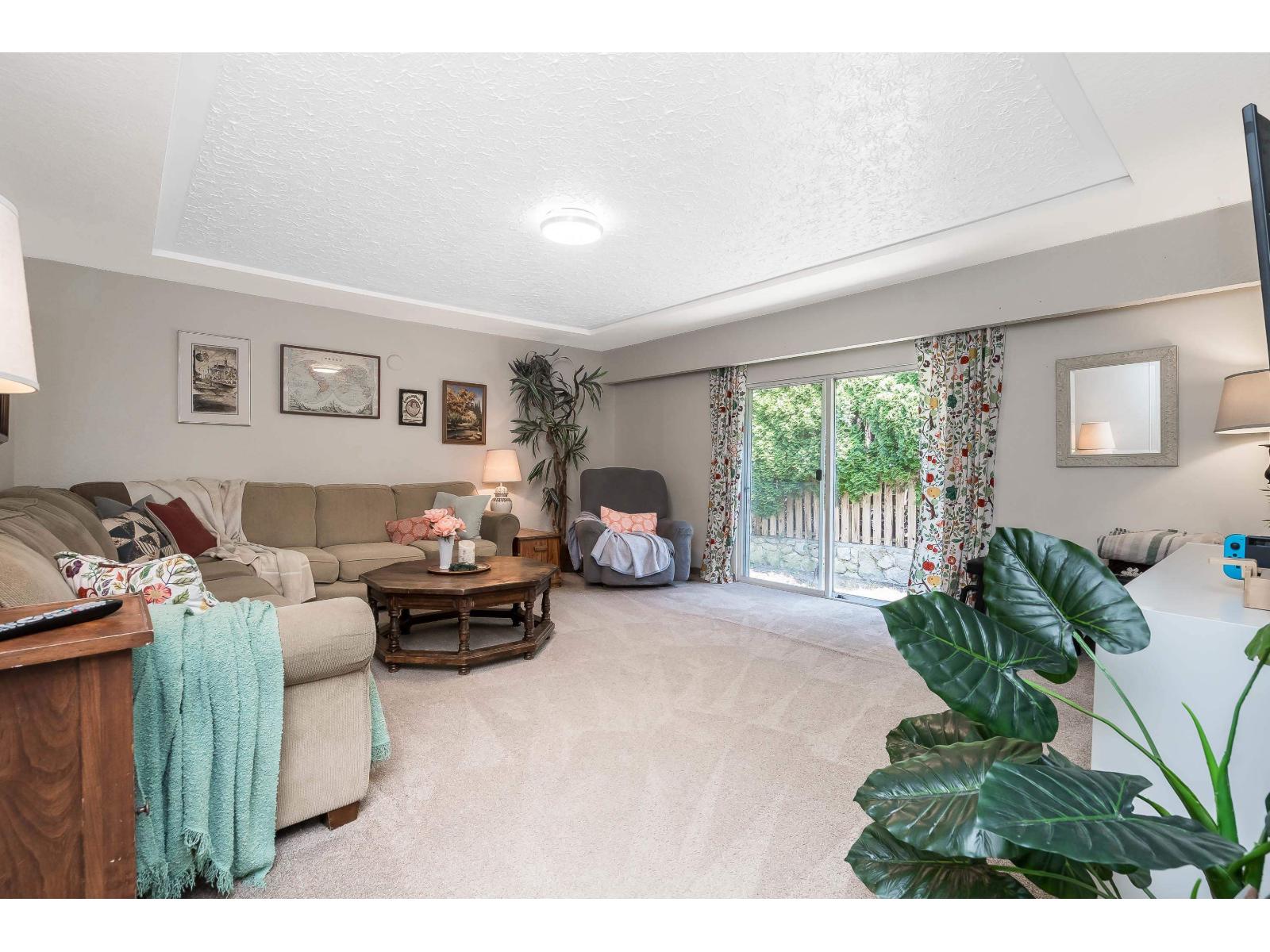 2821 276 Street Property Photo 13