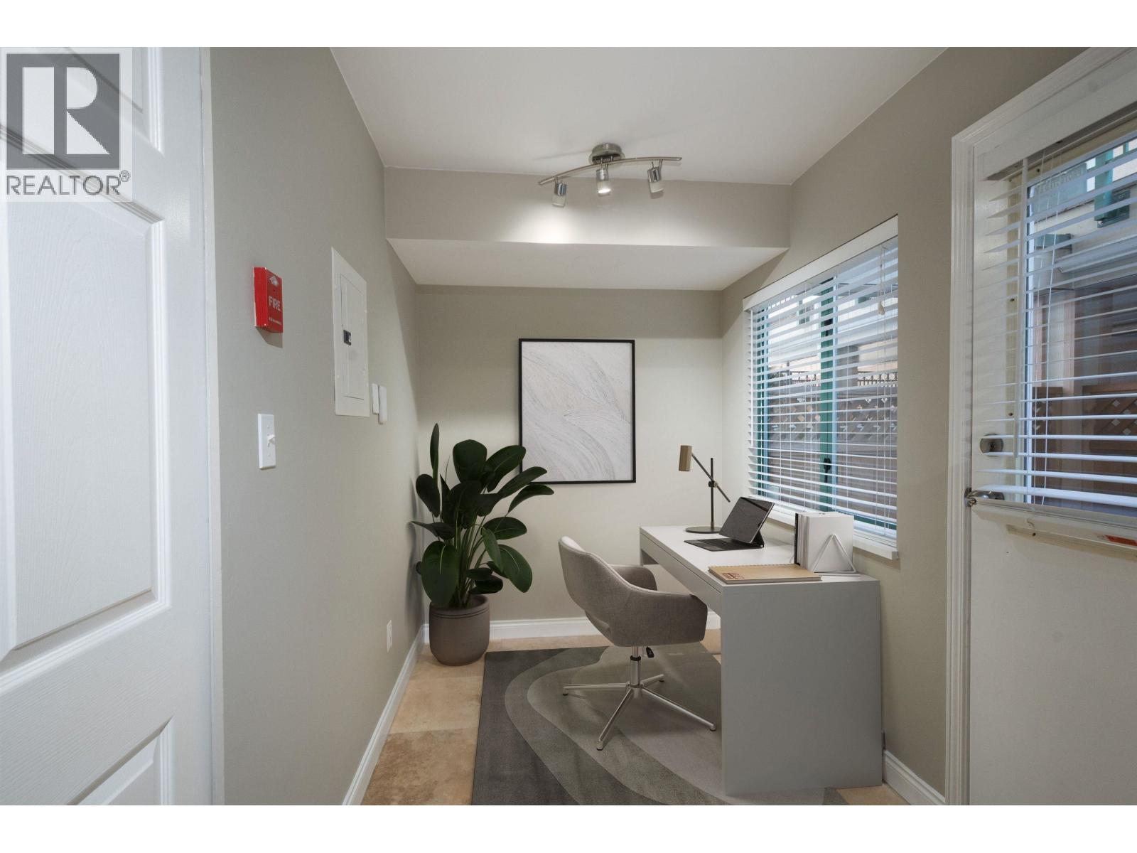 108e 3081 Glen Drive Property Photo 13