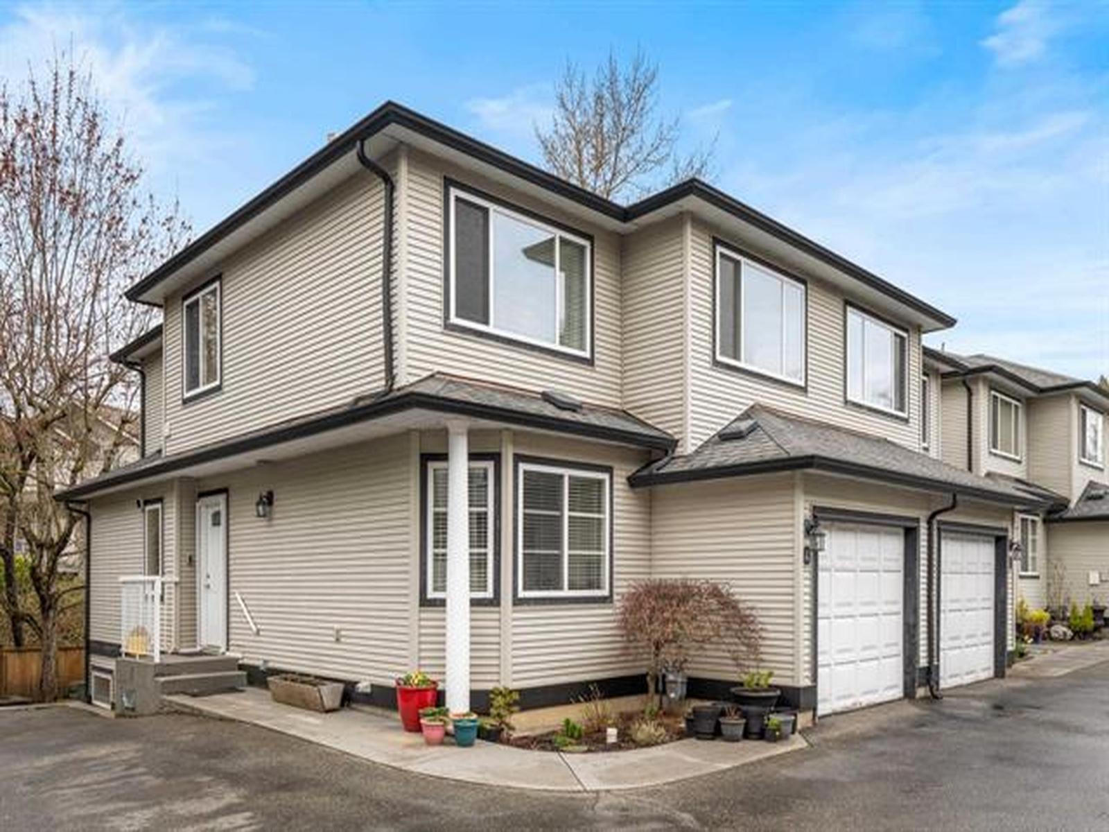 4 9559 208 STREET Property Photo 1