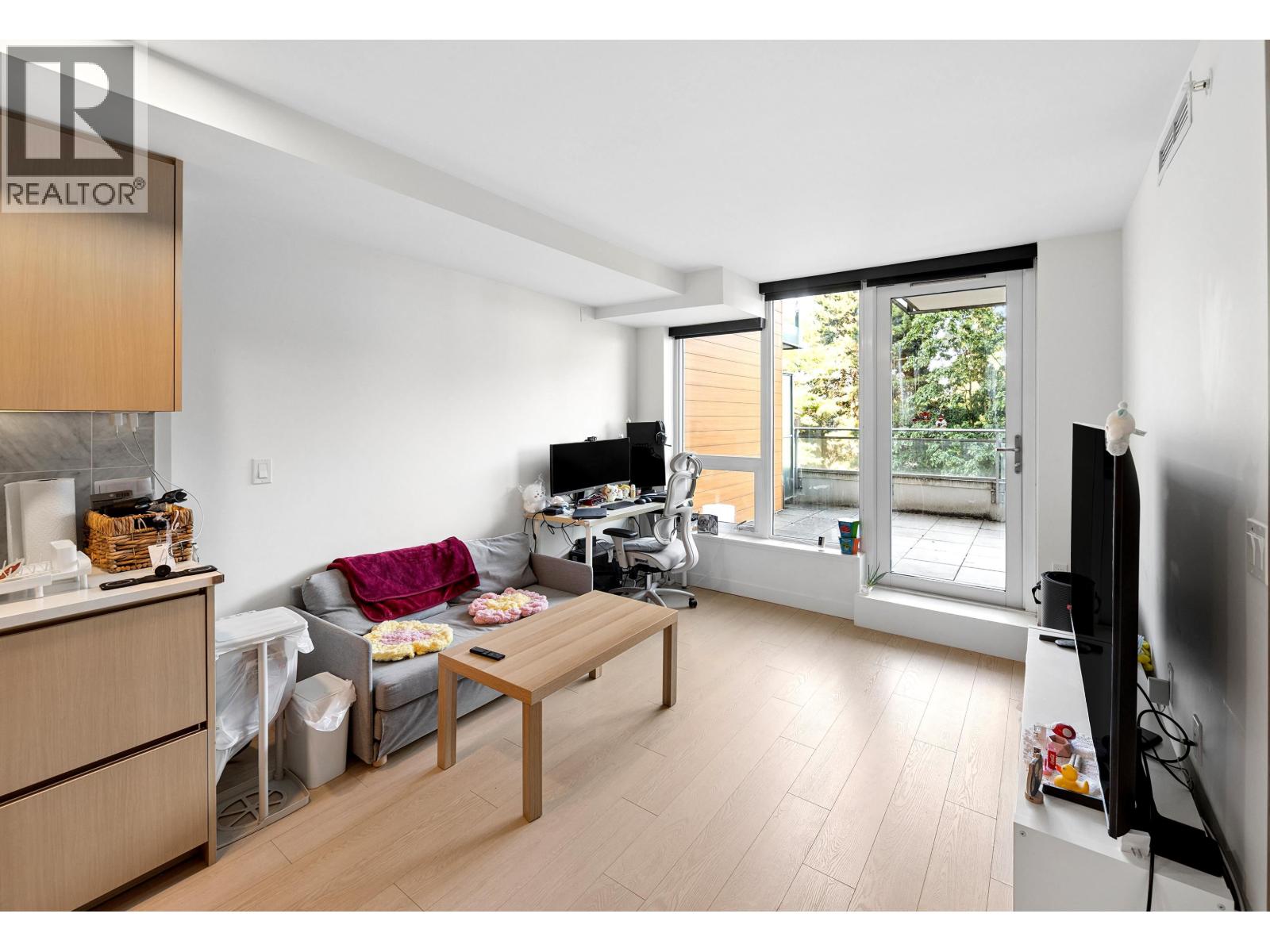 512 433 Sw Marine Drive Property Photo 10
