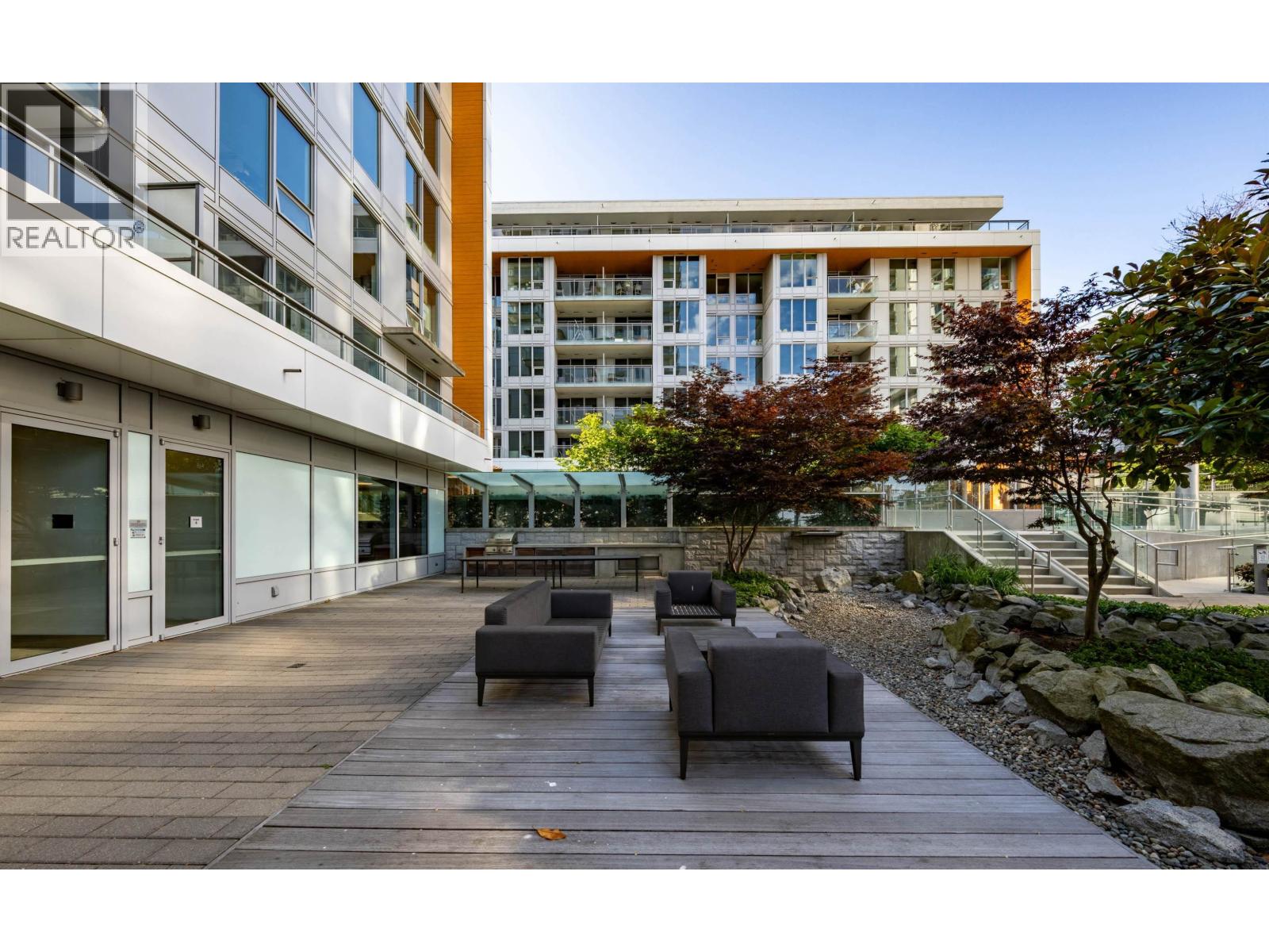 512 433 Sw Marine Drive Property Photo 18