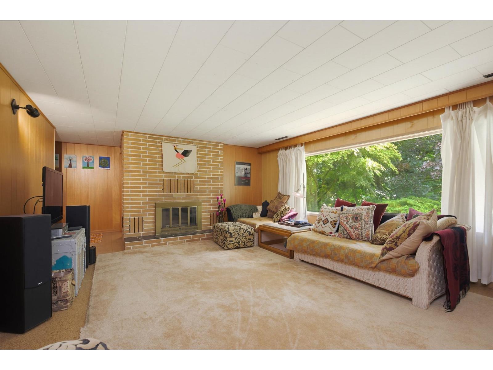 2822 Upland Crescent Property Photo 21