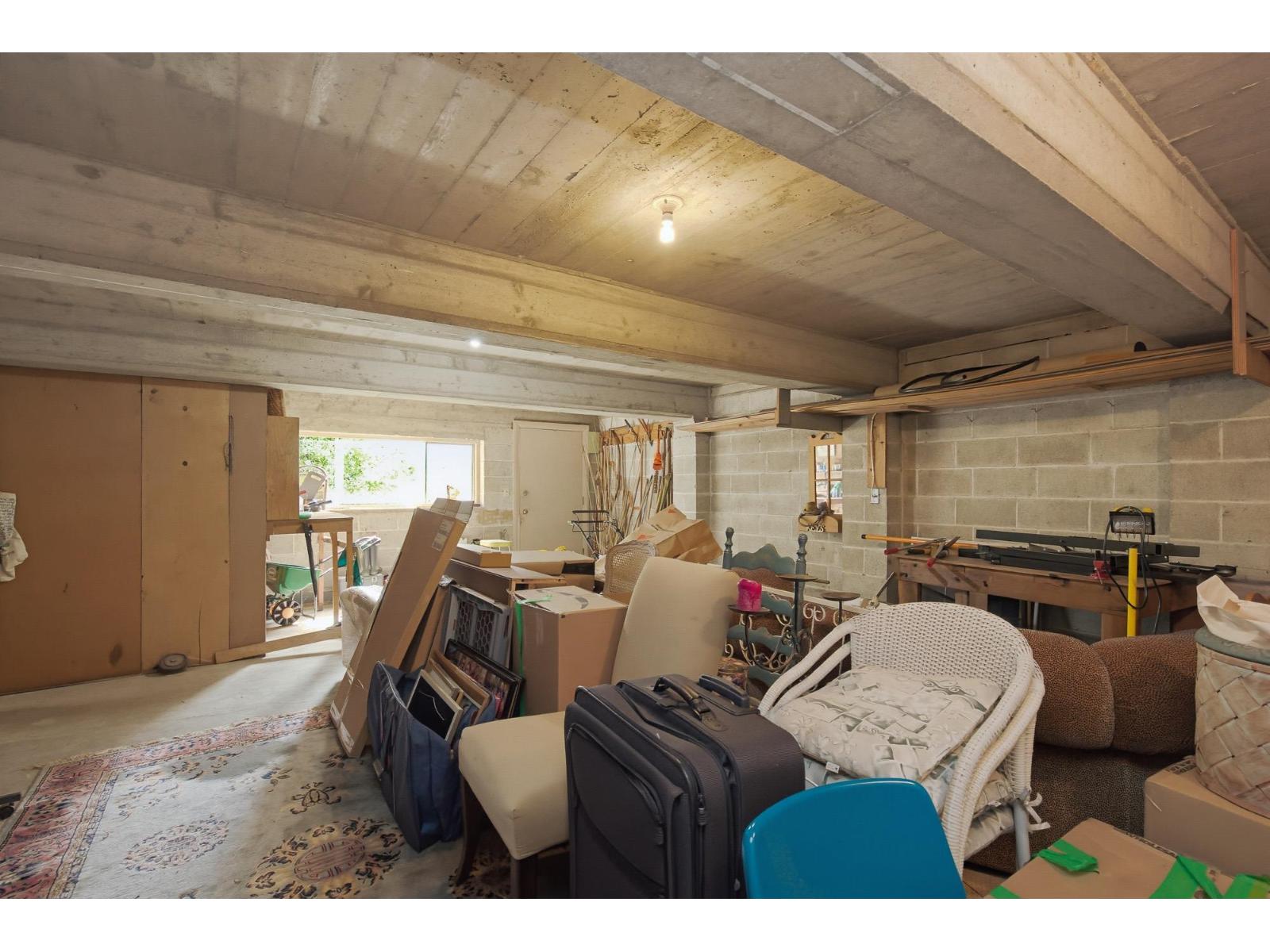 2822 Upland Crescent Property Photo 29