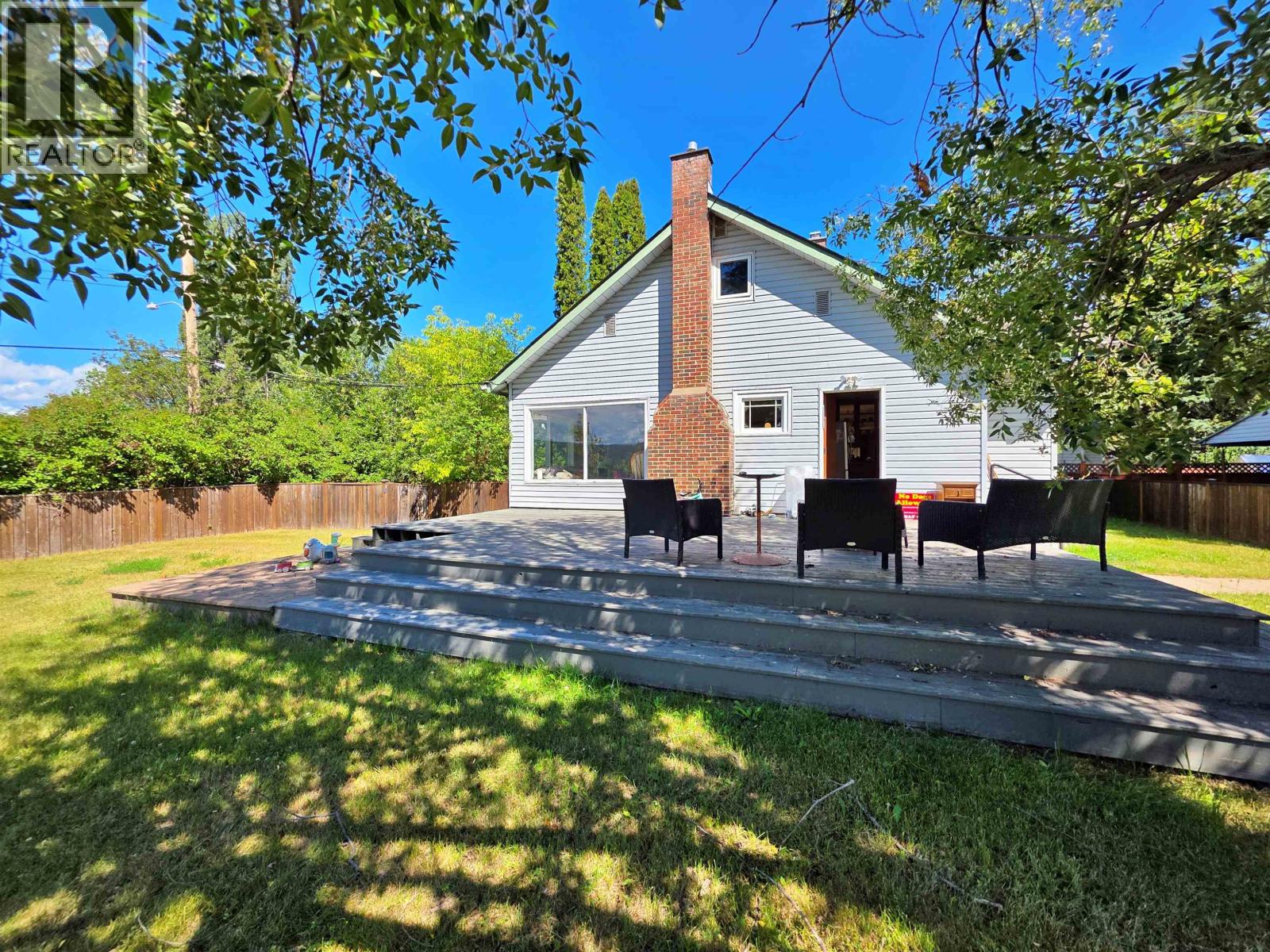 736 REID STREET