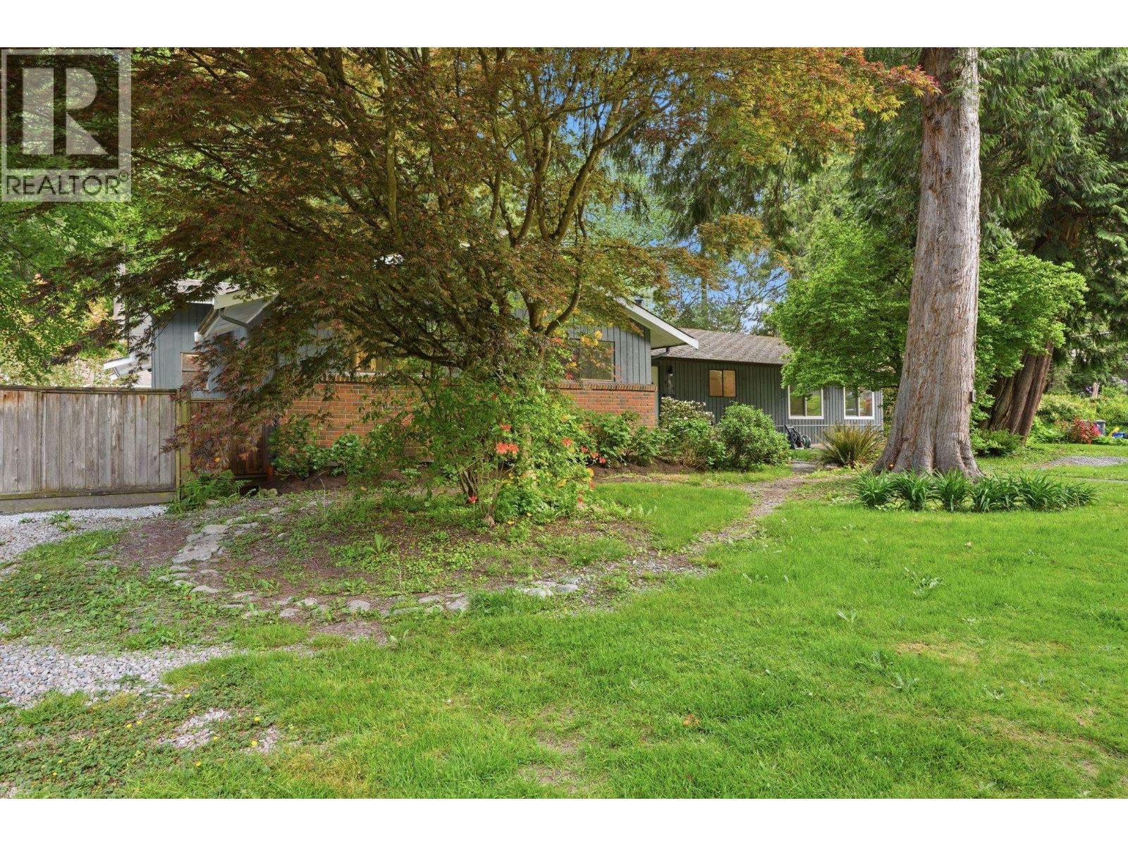 909 Seymour Boulevard Property Photo 7