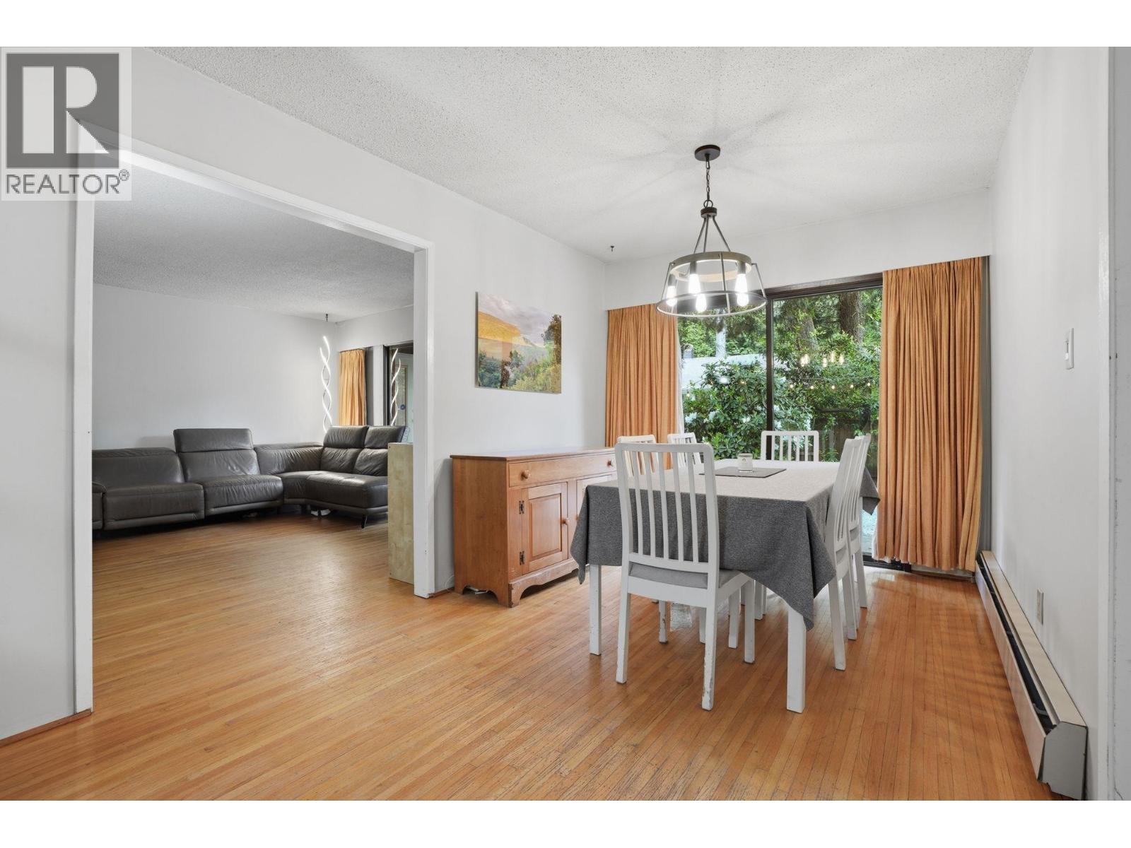 909 Seymour Boulevard Property Photo 16