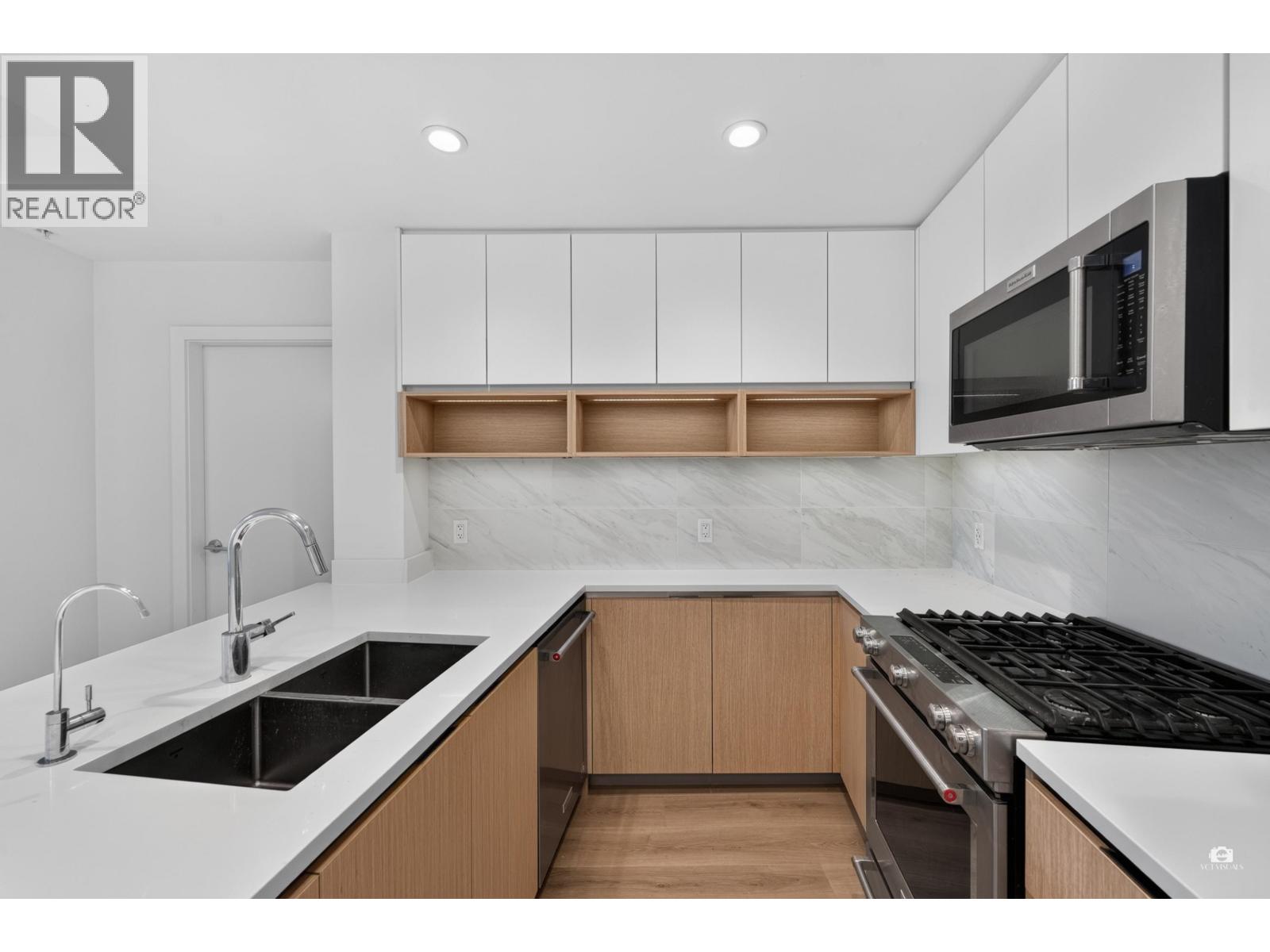 105 8940 University Crescent Property Photo 3