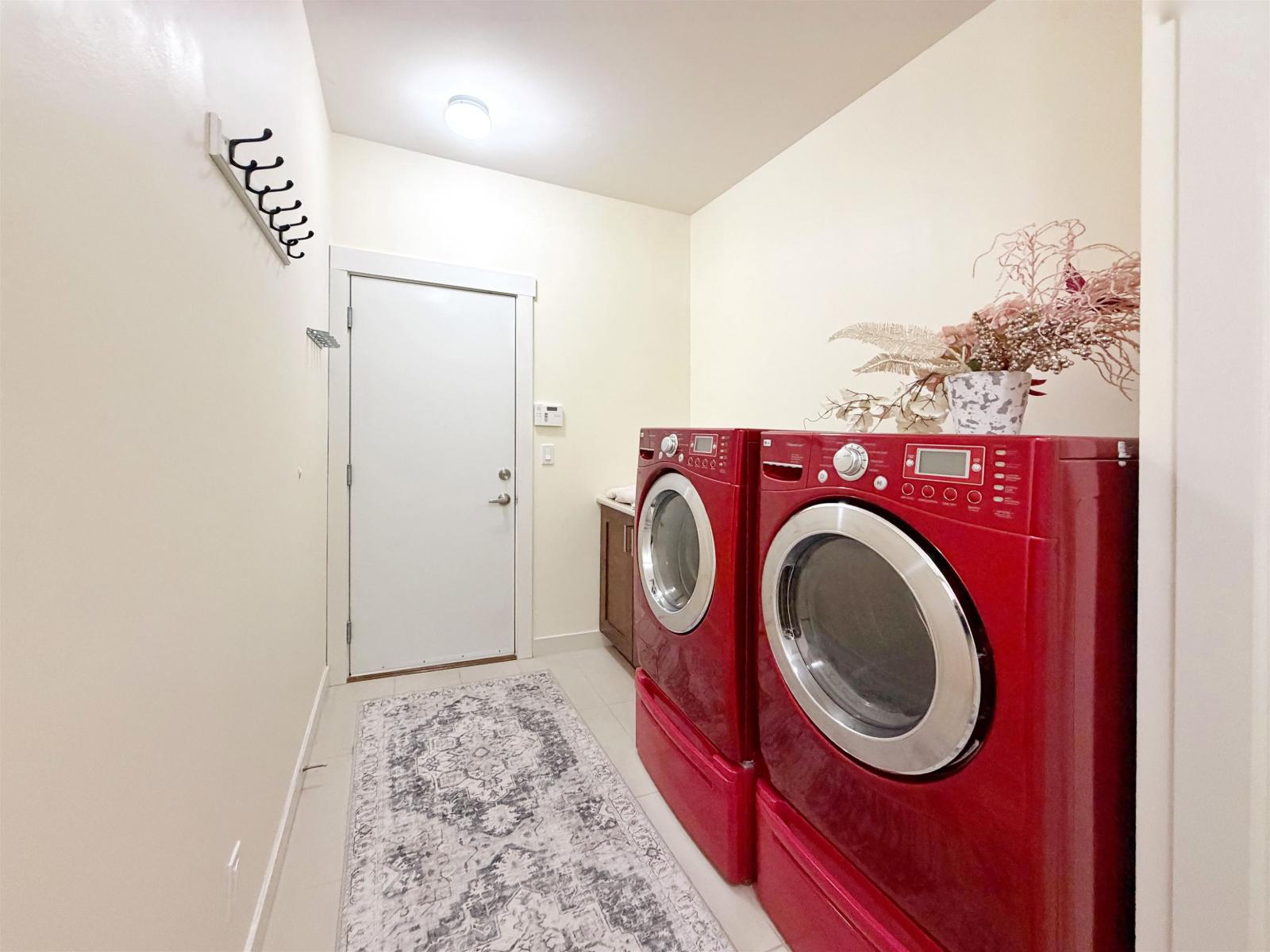 8 2603 162 Street Property Photo 16