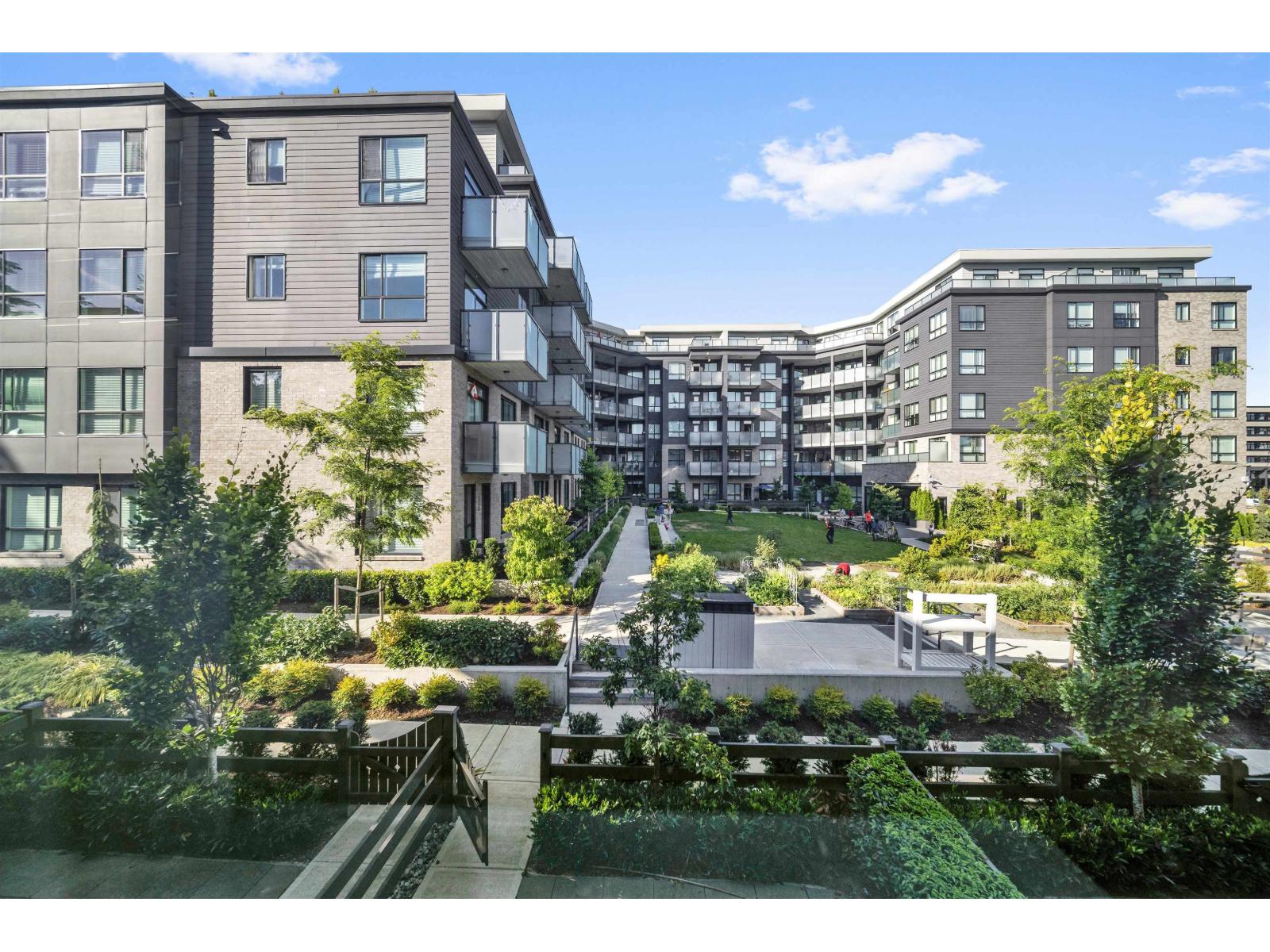 146 15778 85 Avenue Property Photo 12