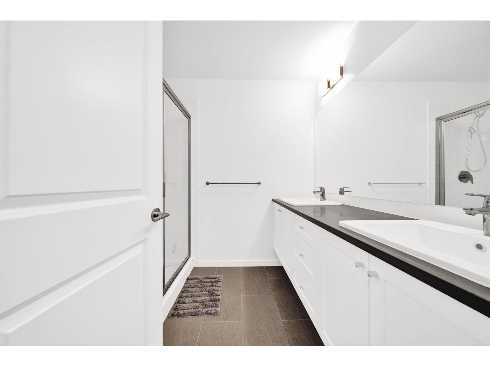 146 15778 85 Avenue Property Photo 21