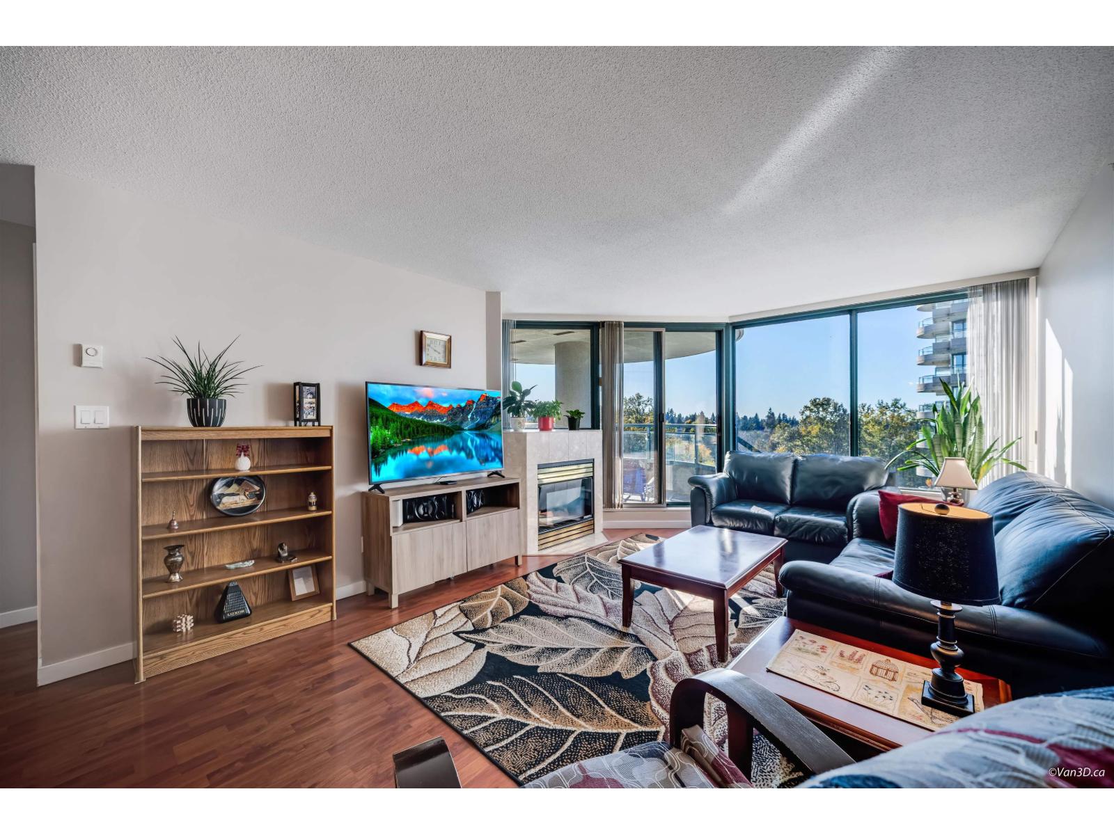 904 13383 108 Avenue Property Photo 2