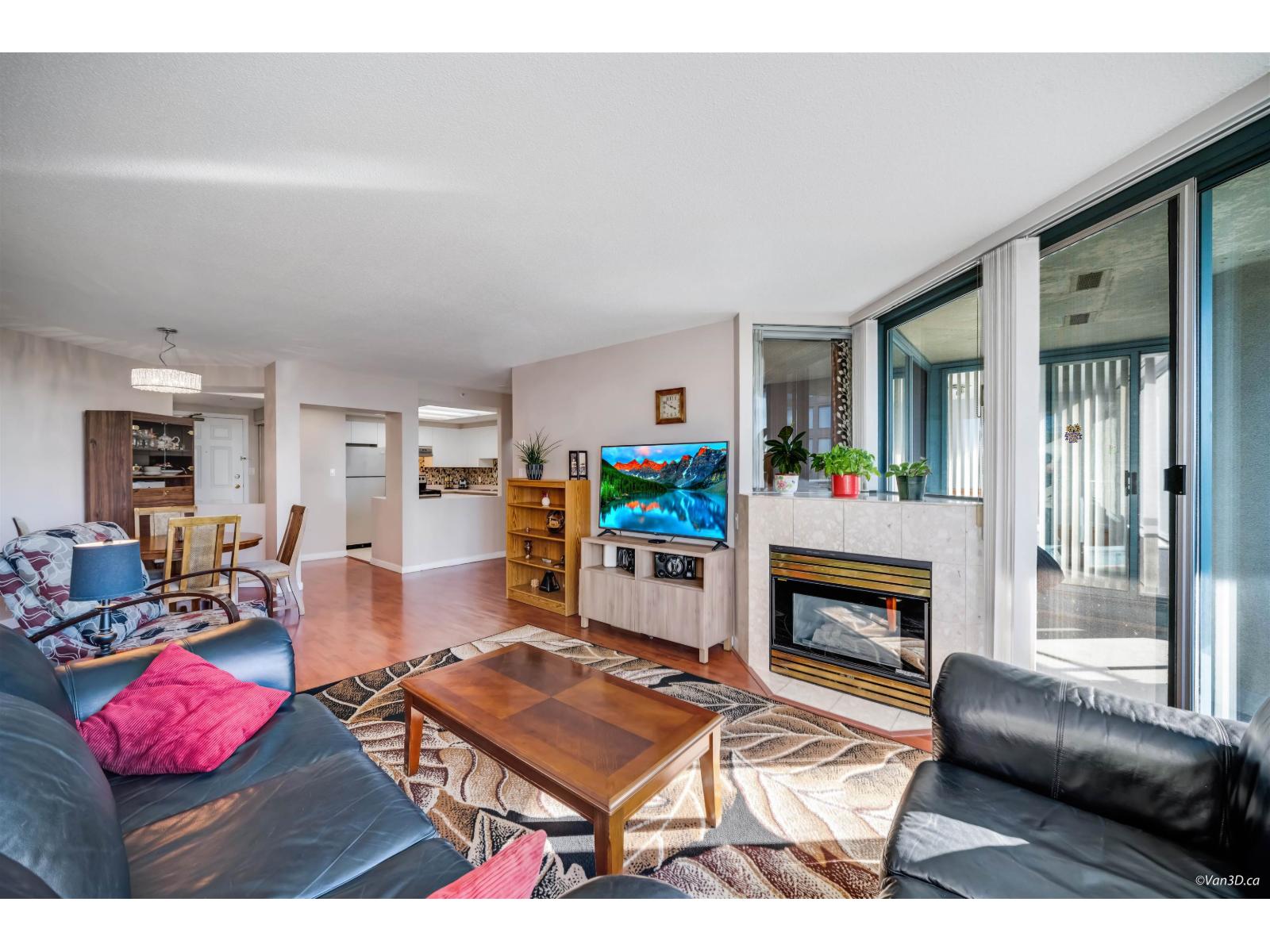 904 13383 108 Avenue Property Photo 3