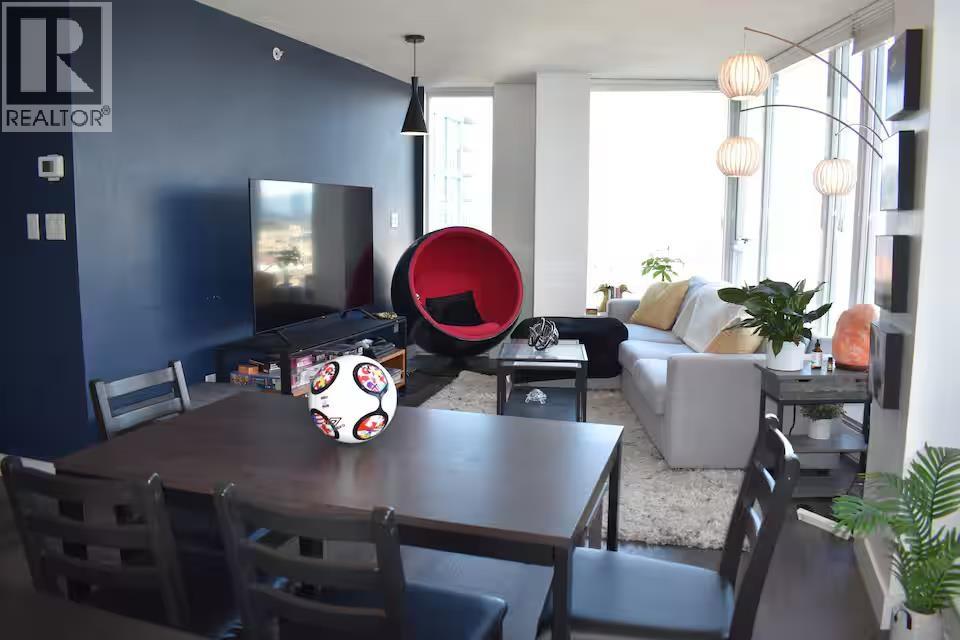 3505 188 Keefer Place Property Photo 4