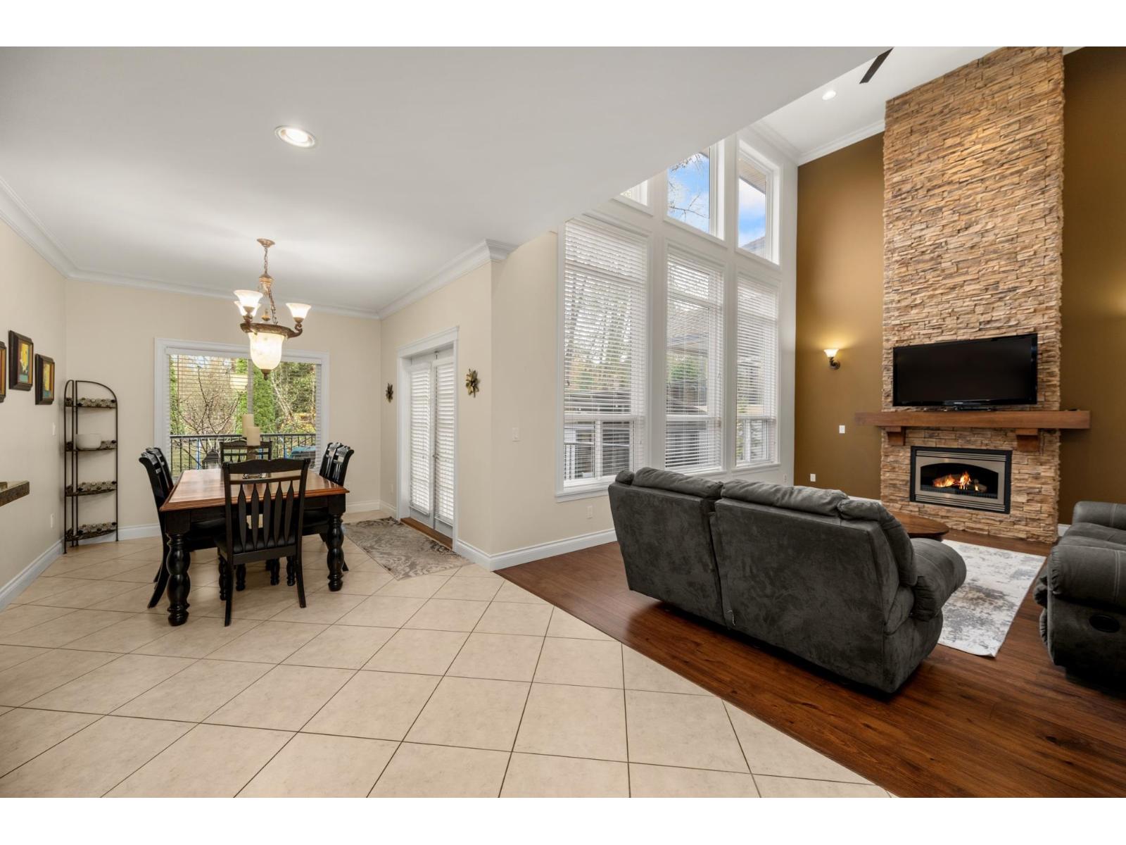 16416 92a Avenue Property Photo 7