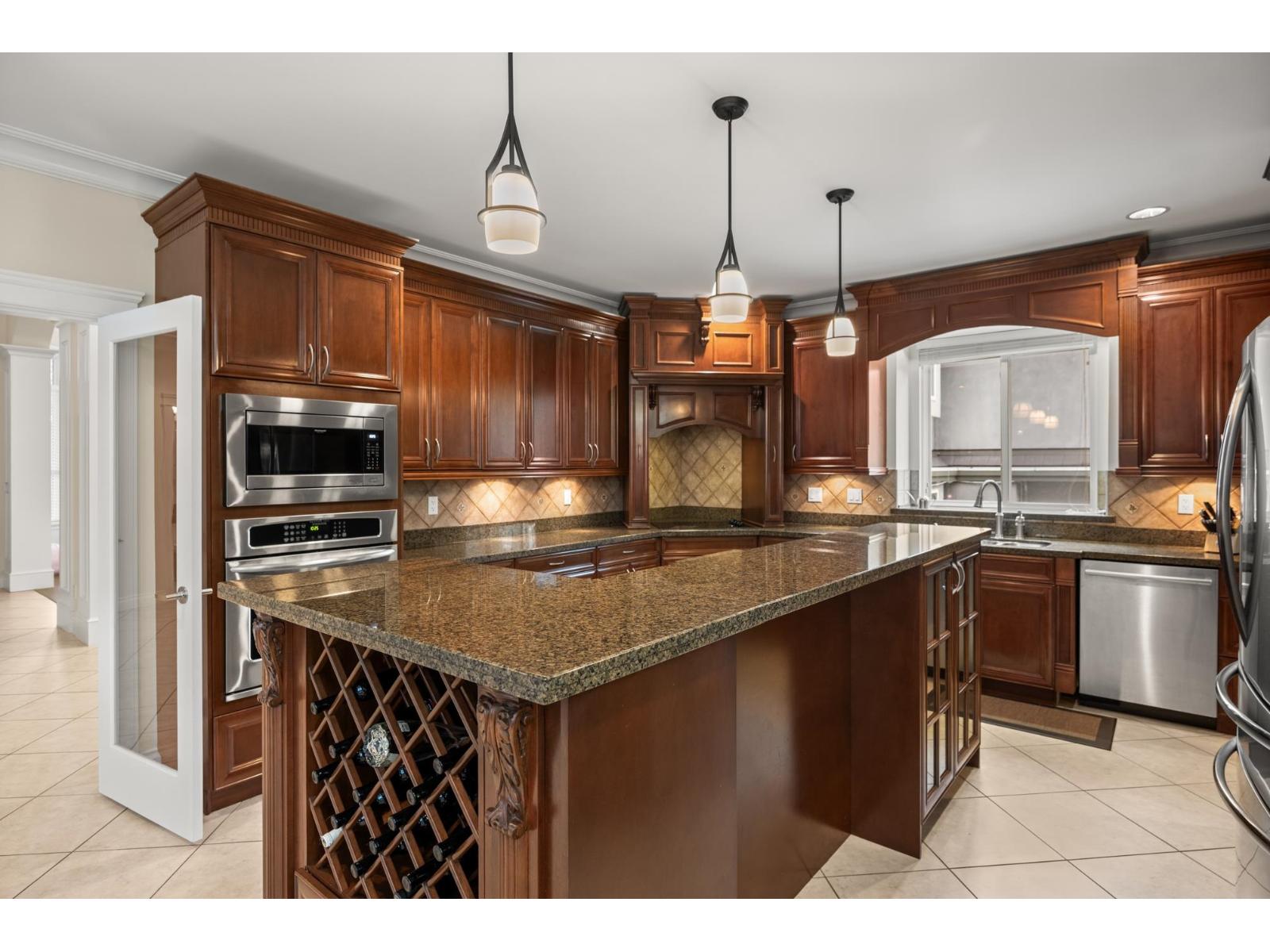 16416 92a Avenue Property Photo 11