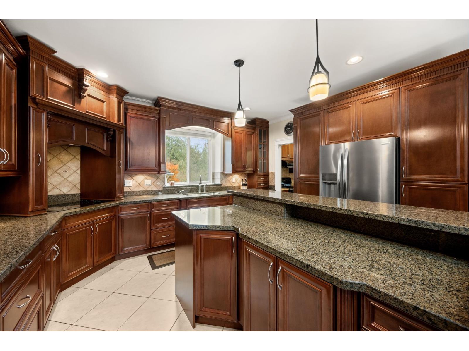 16416 92a Avenue Property Photo 12