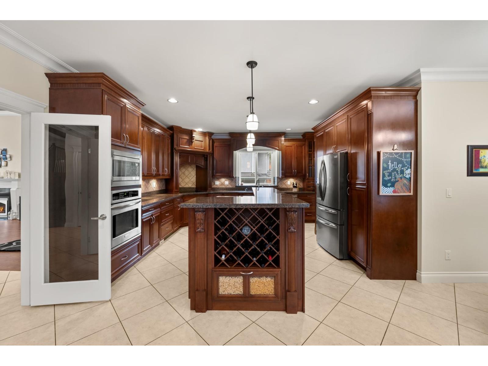 16416 92a Avenue Property Photo 14