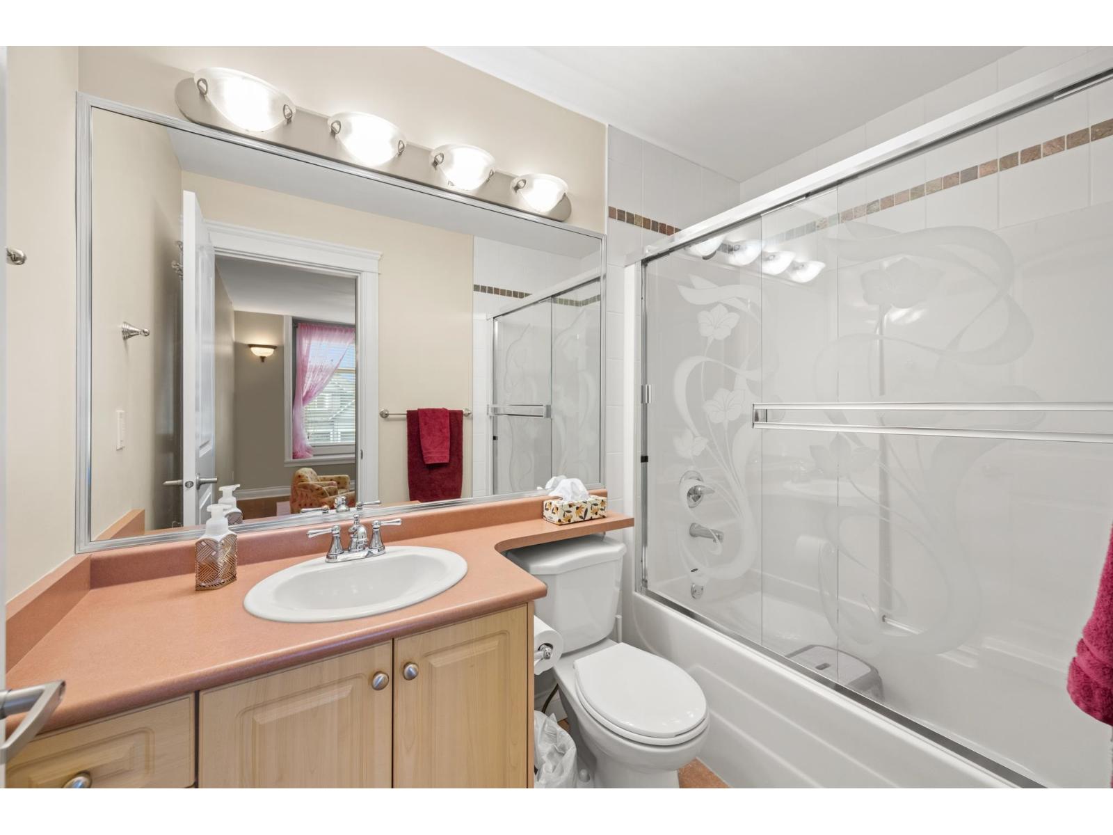 16416 92a Avenue Property Photo 28