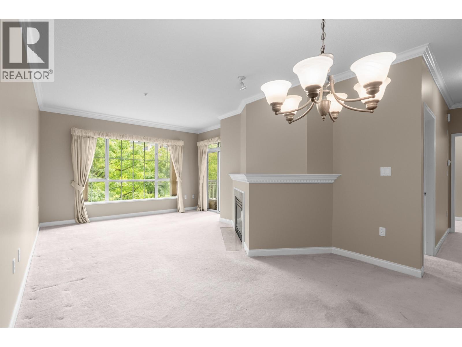 207 2985 Princess Crescent Property Photo 6