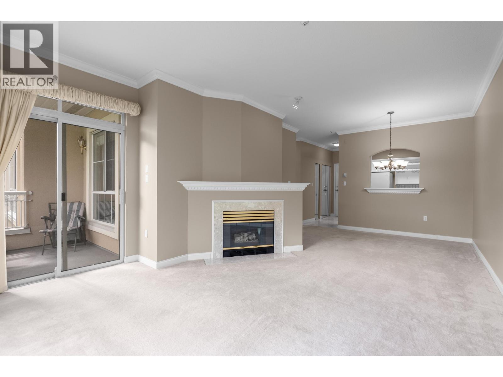 207 2985 Princess Crescent Property Photo 8