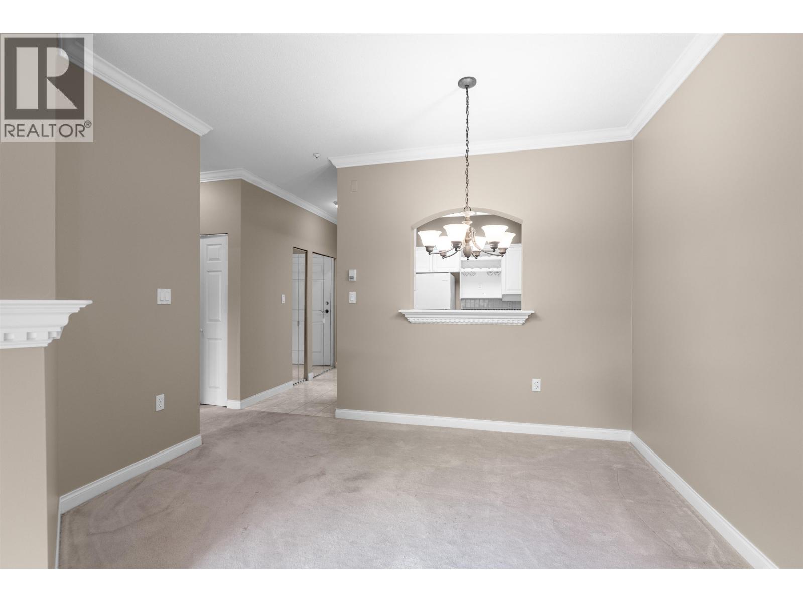 207 2985 Princess Crescent Property Photo 10