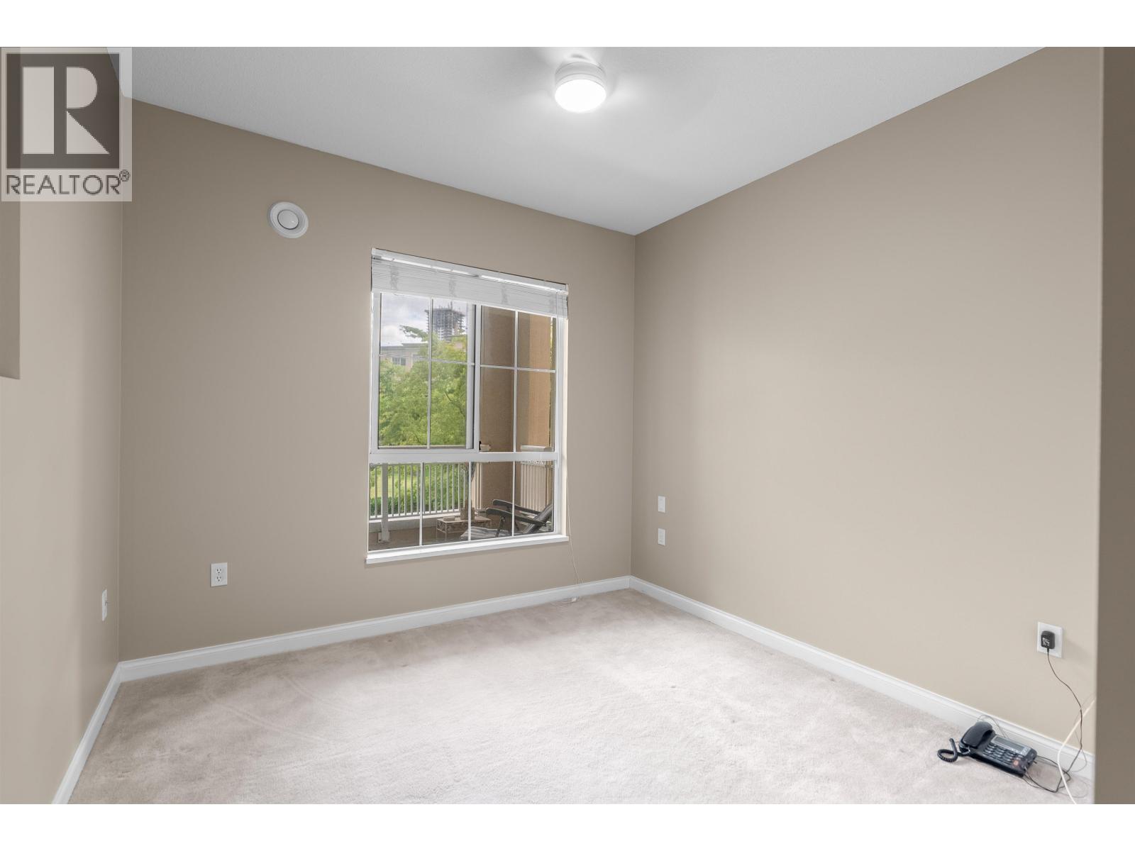 207 2985 Princess Crescent Property Photo 12