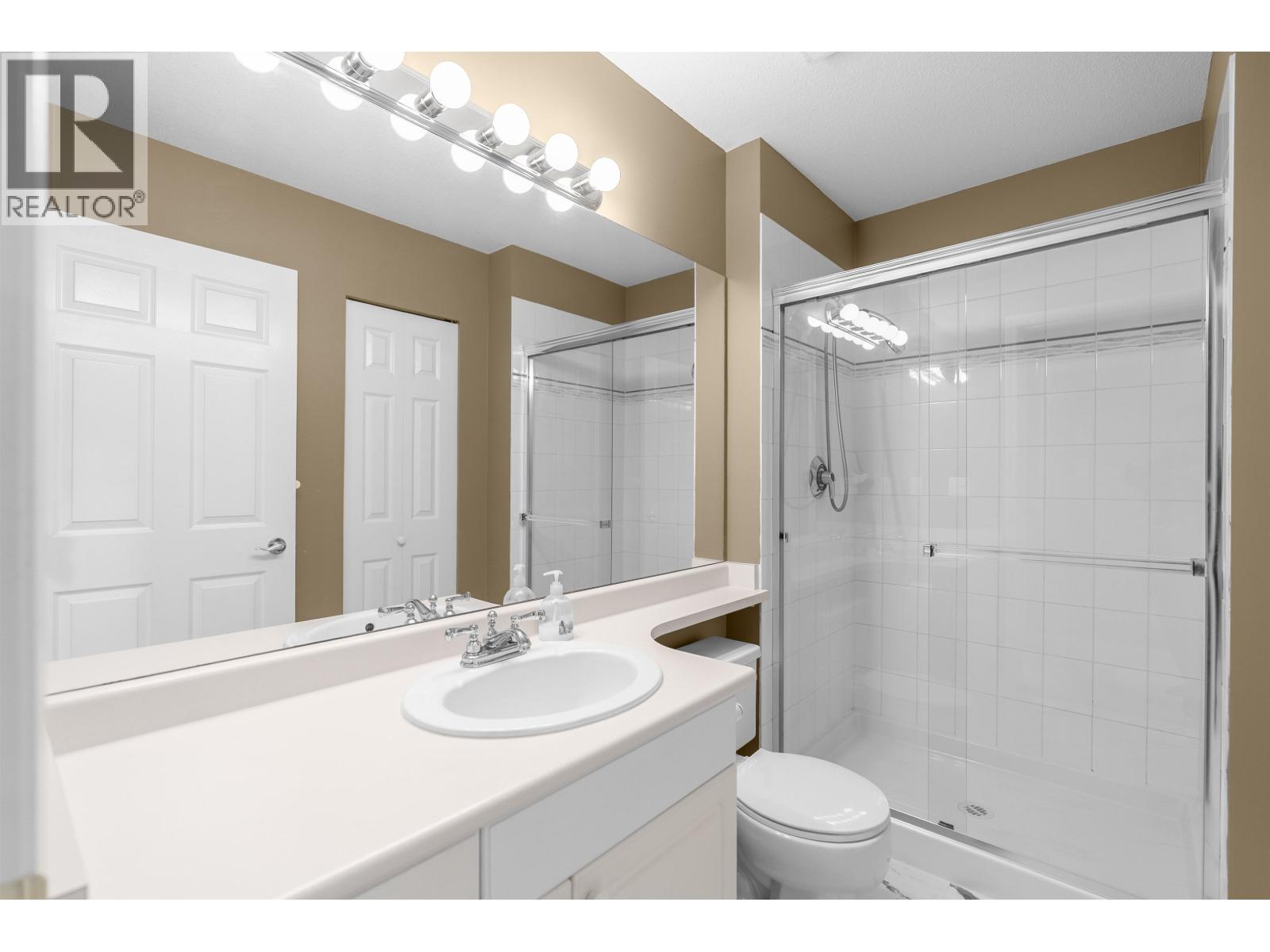 207 2985 Princess Crescent Property Photo 15